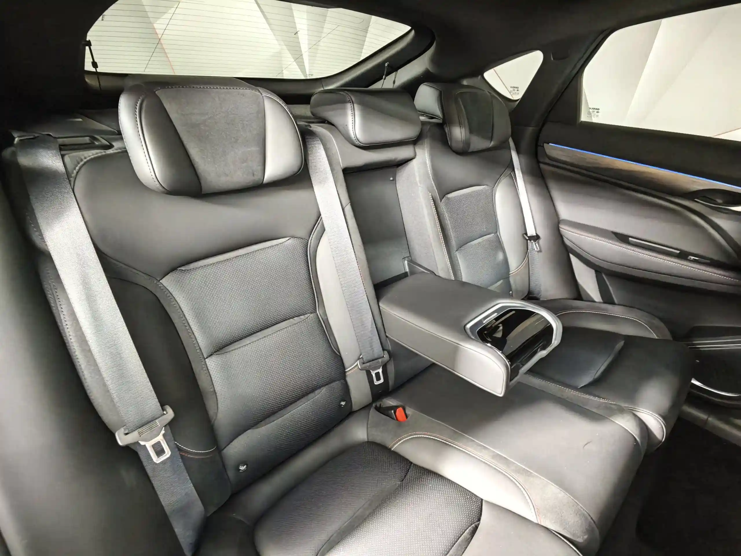 Geely Tugella 2023