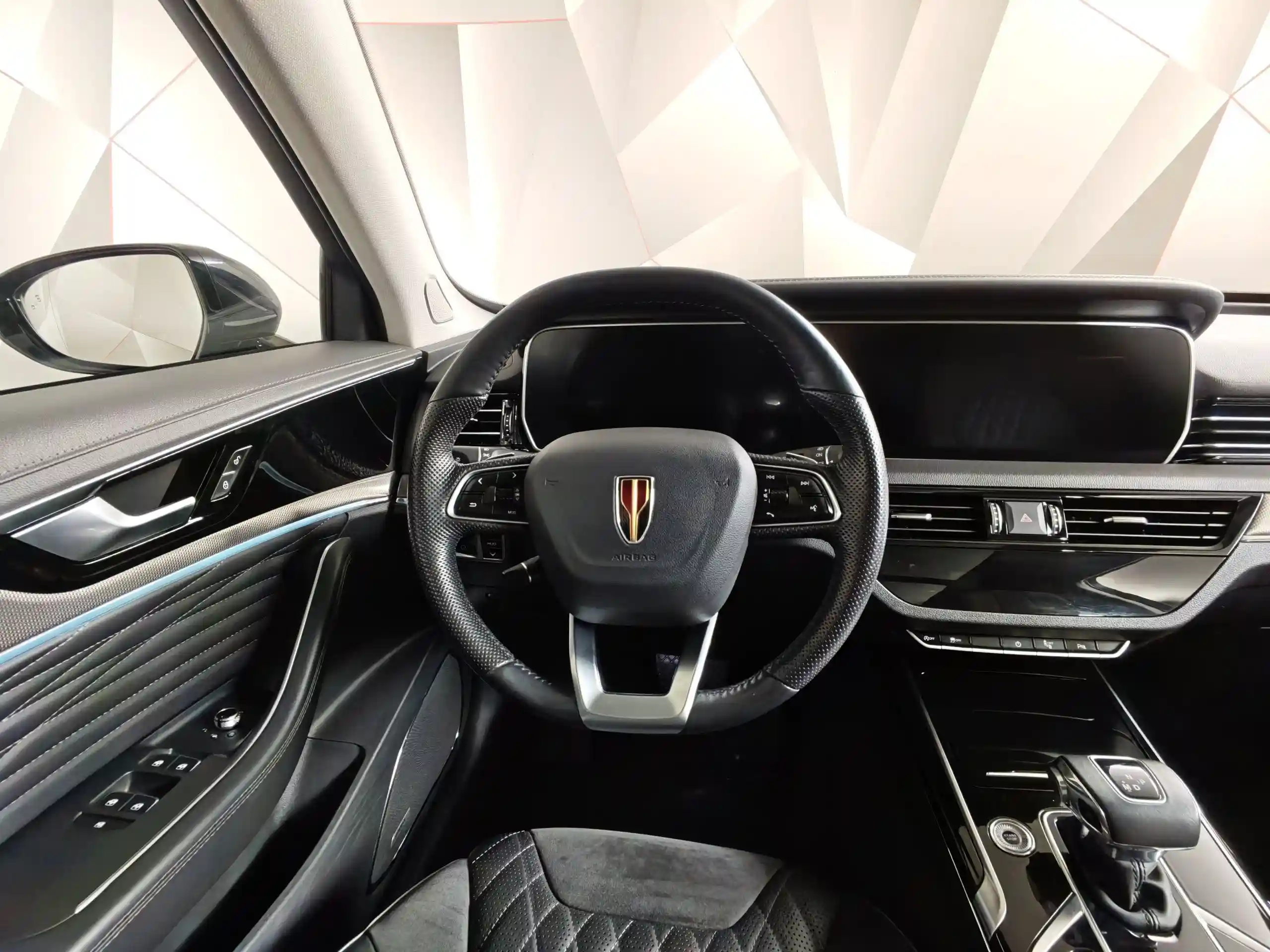 Hongqi HS5 2023