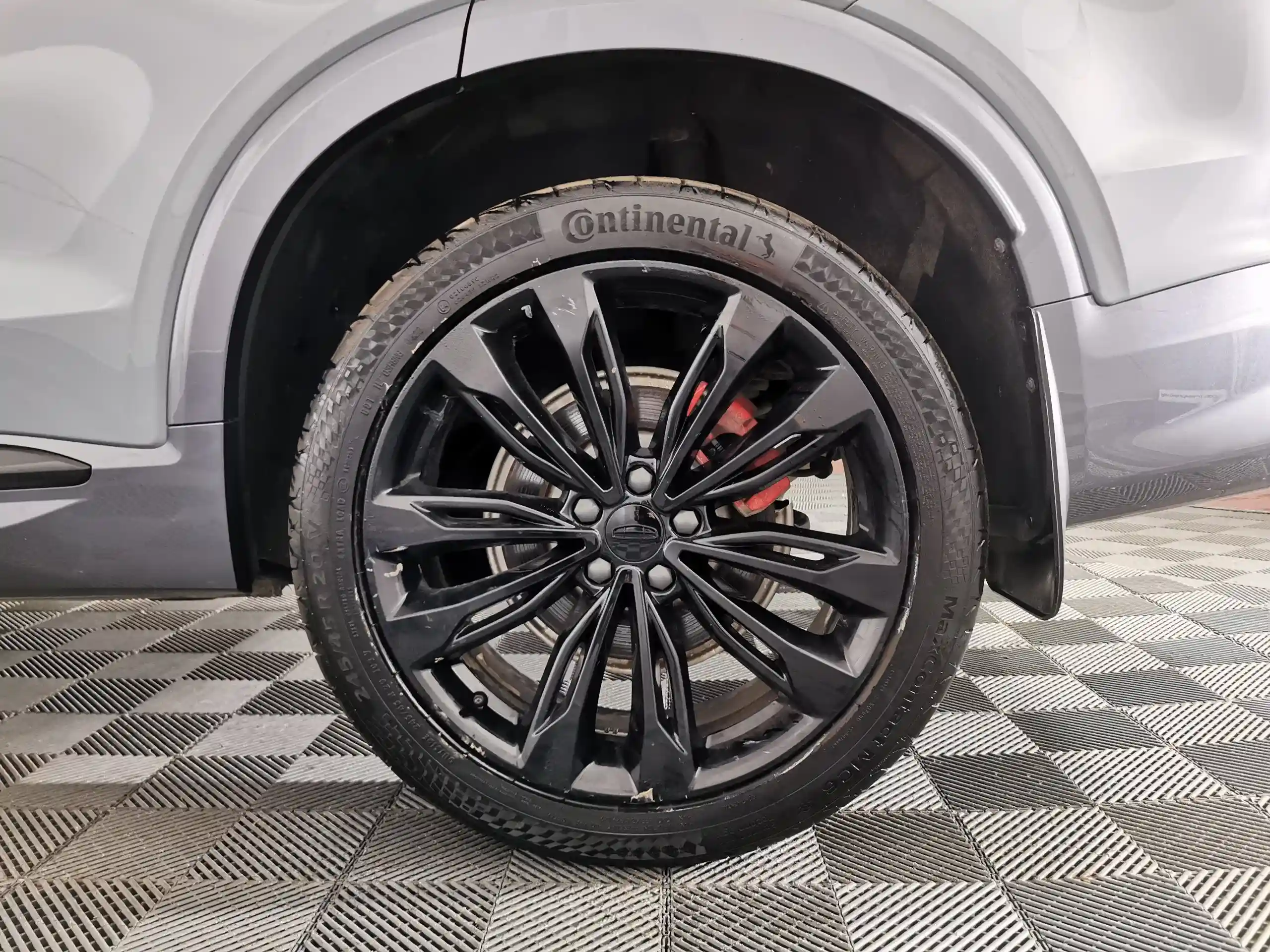Geely Tugella 2022