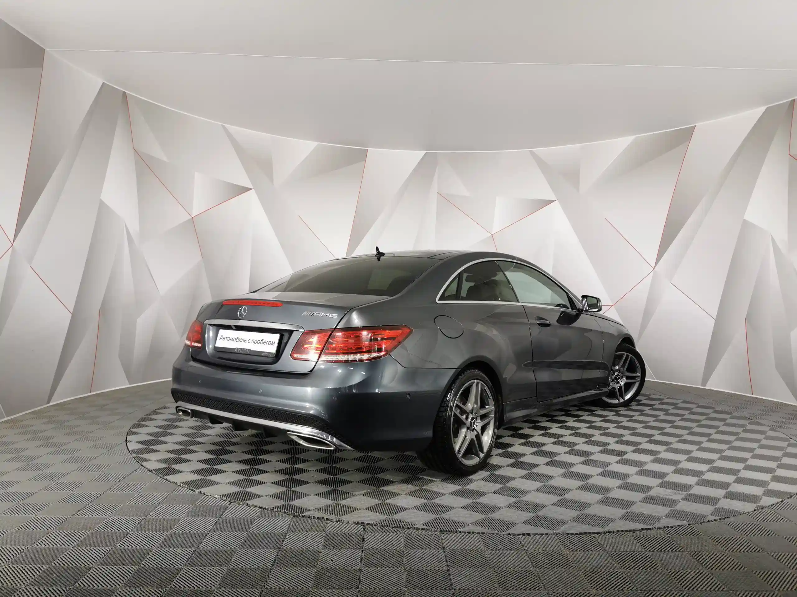 Mercedes-Benz E-Класс 2013