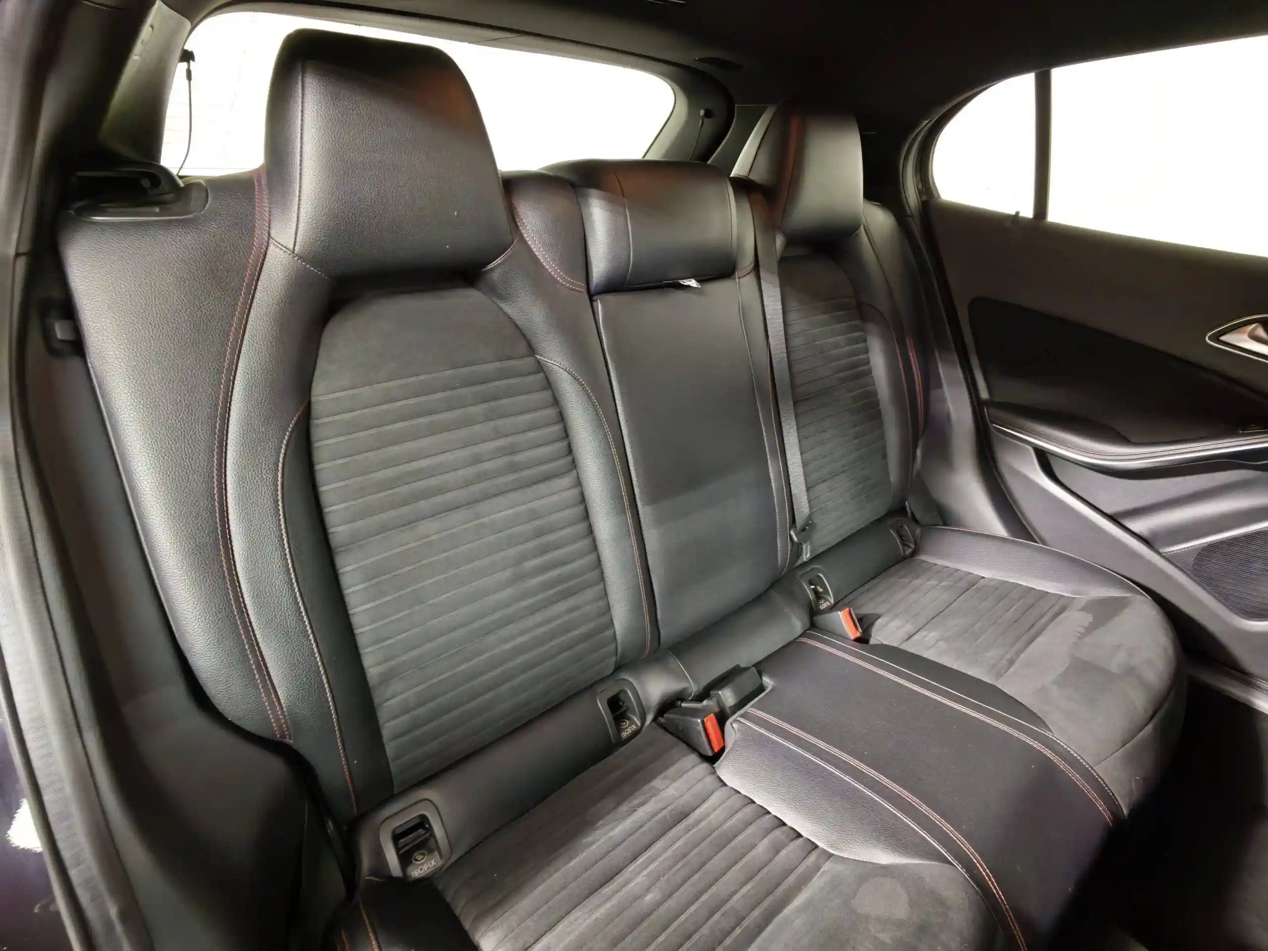 Mercedes-Benz GLA 2014
