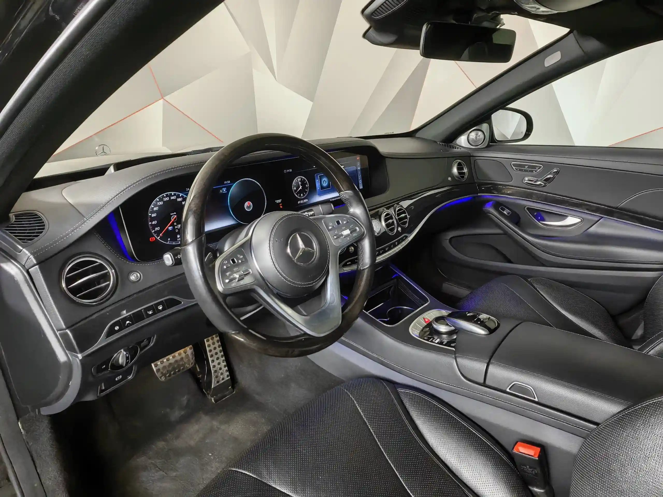 Mercedes-Benz S-Класс 2020