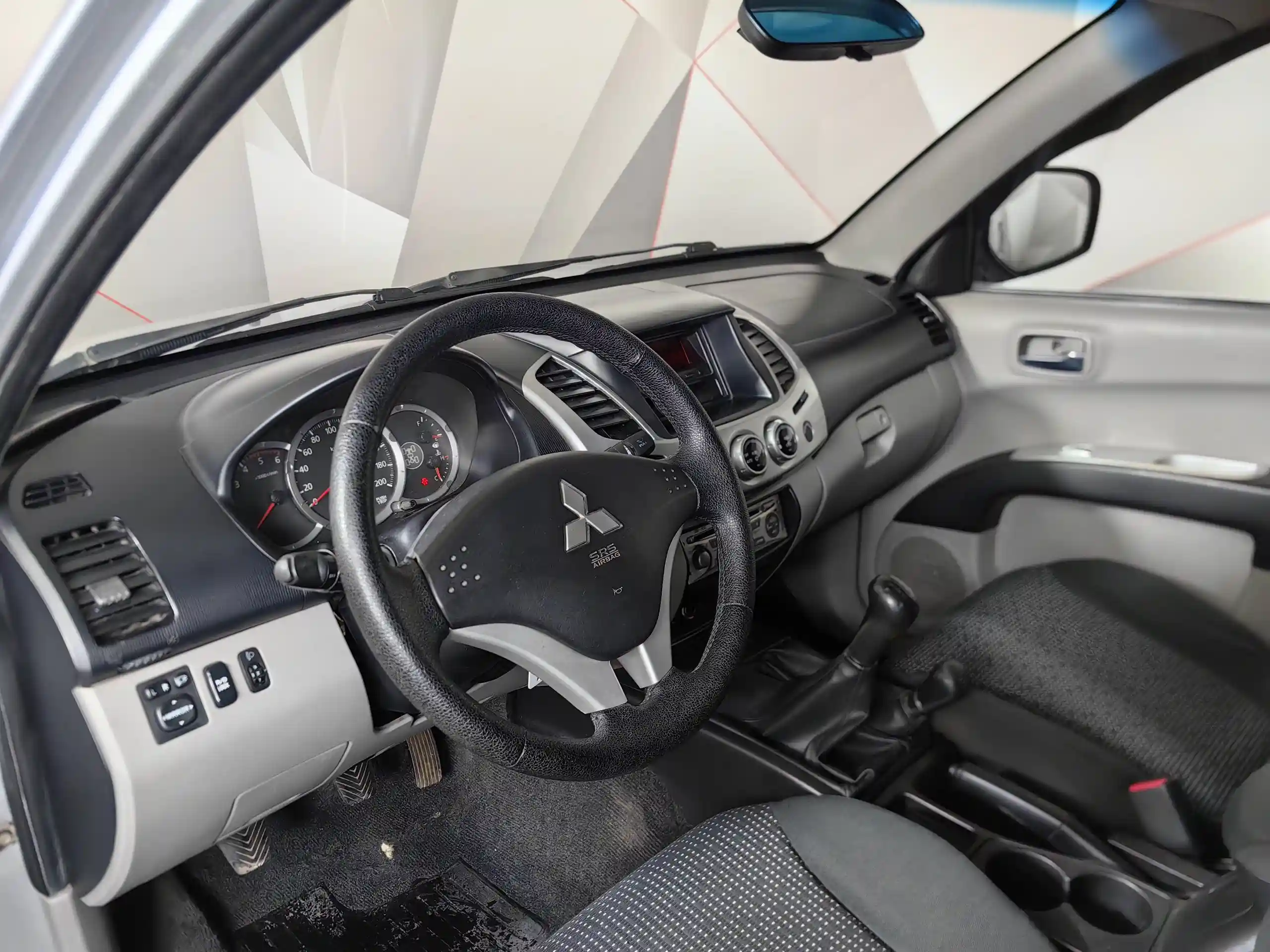 Mitsubishi L200 2010