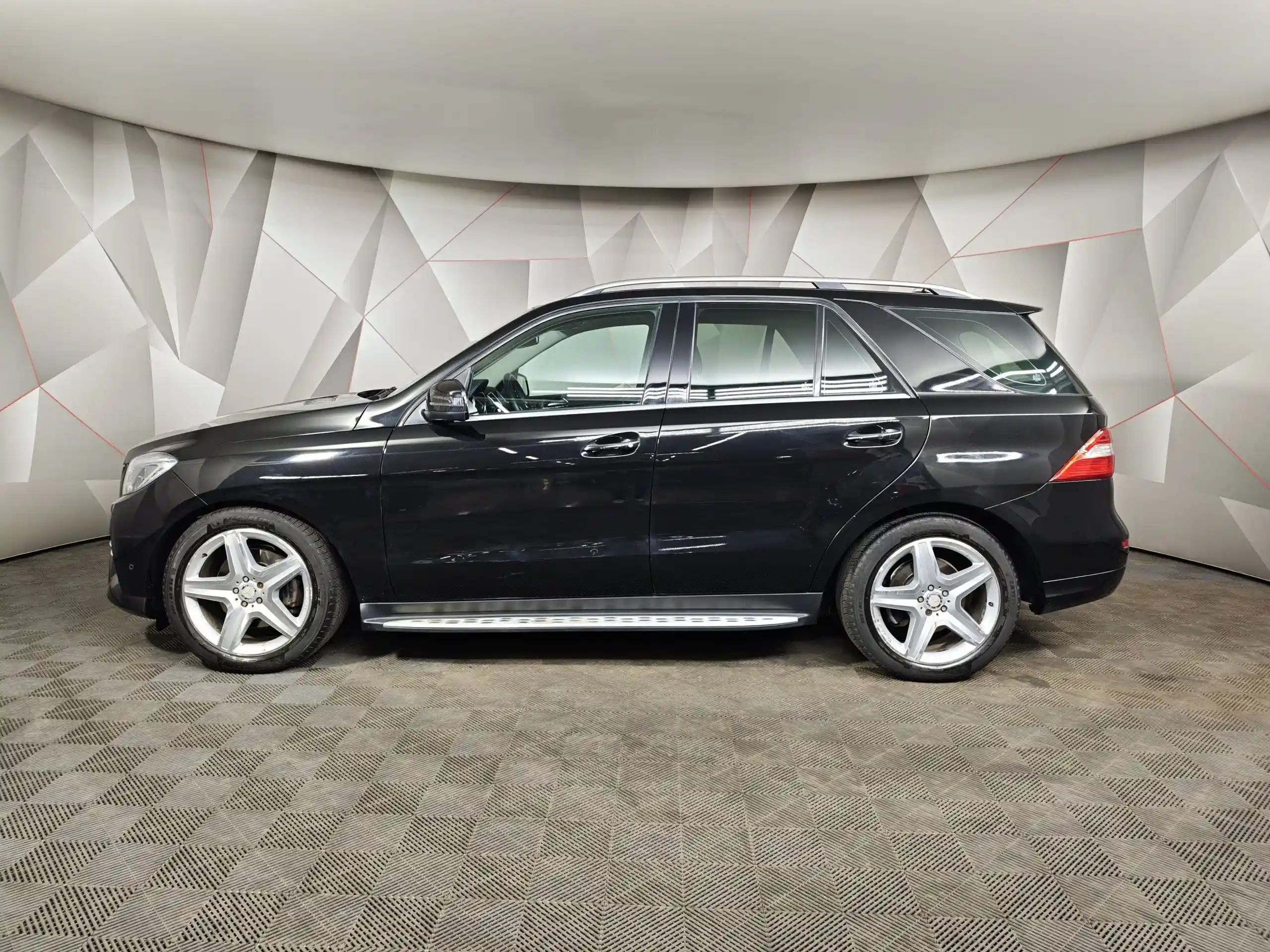 Mercedes-Benz M-Класс 2014