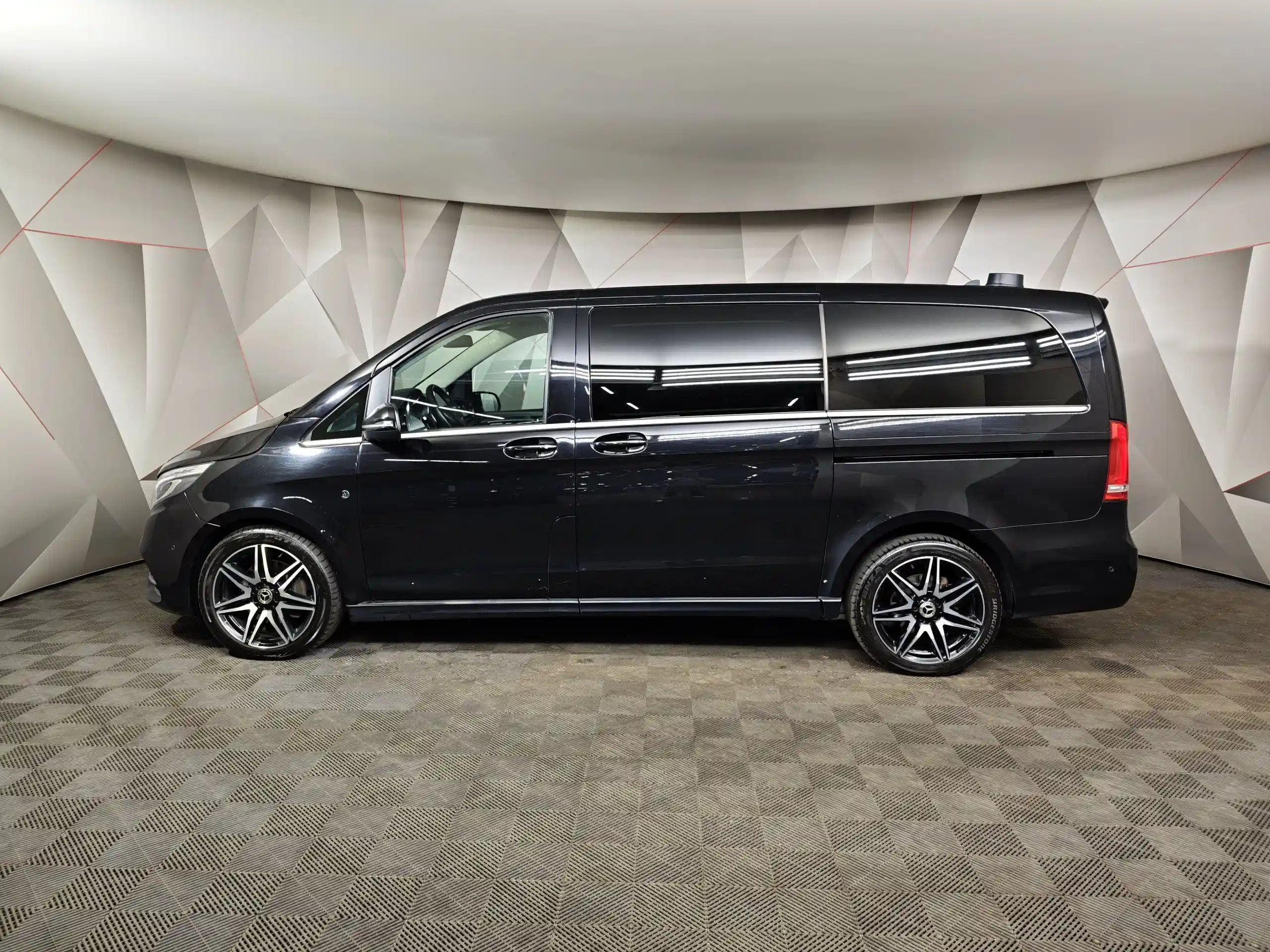 Mercedes-Benz V-Класс 2019