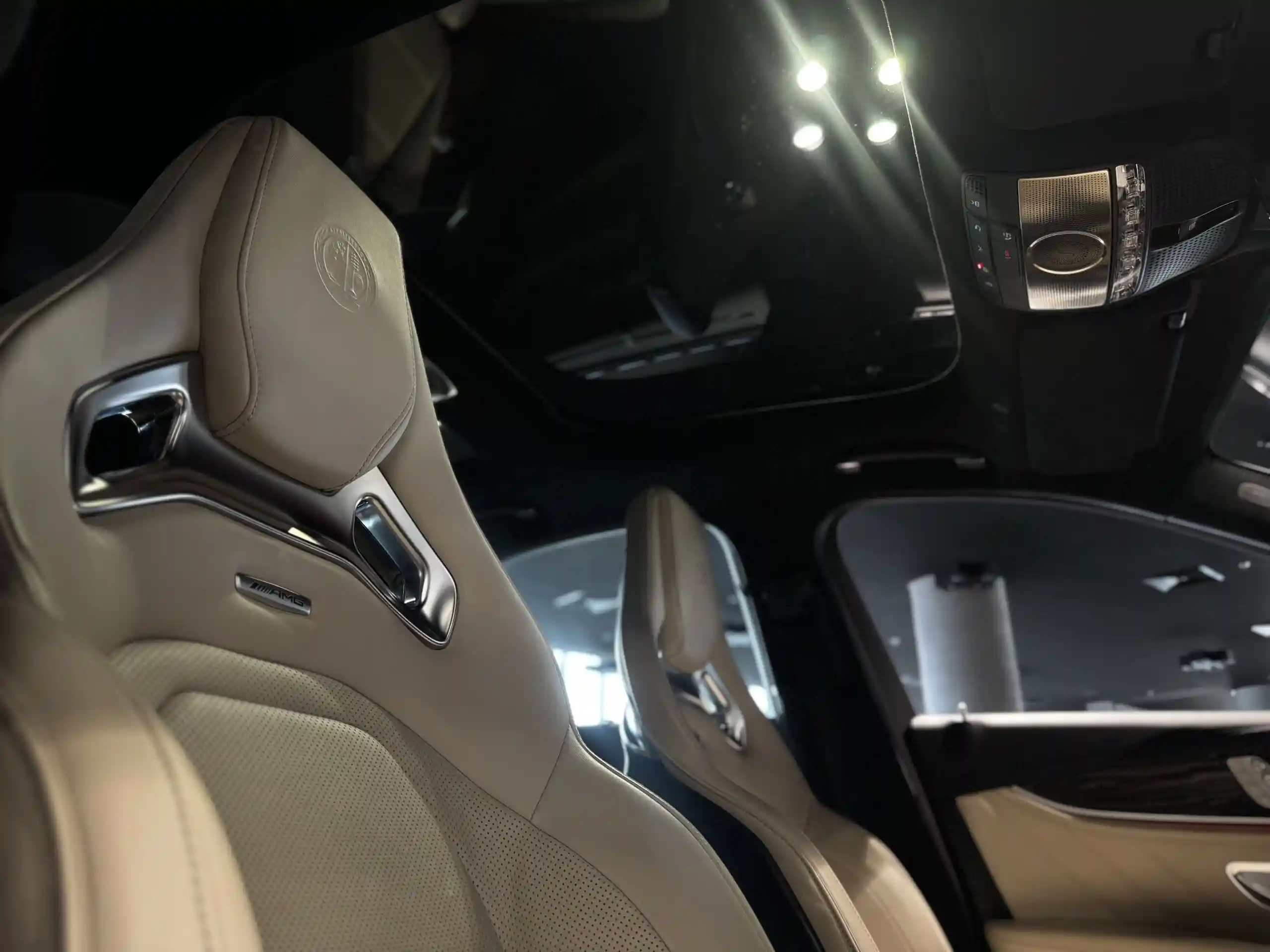 Mercedes-Benz E-Класс 2021