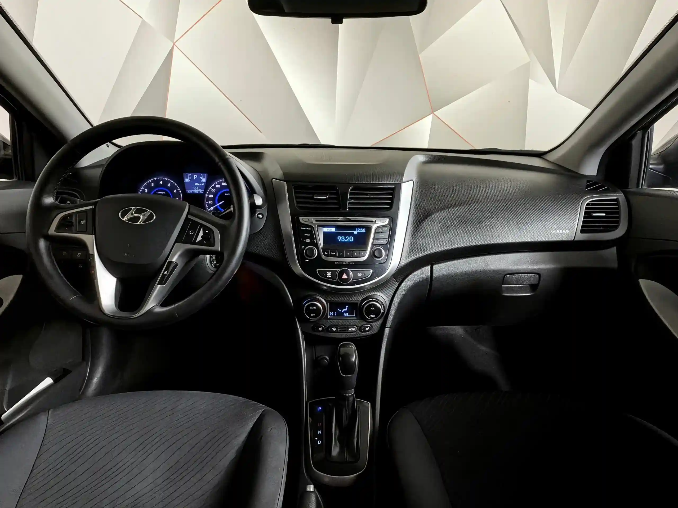 Hyundai Solaris 2014