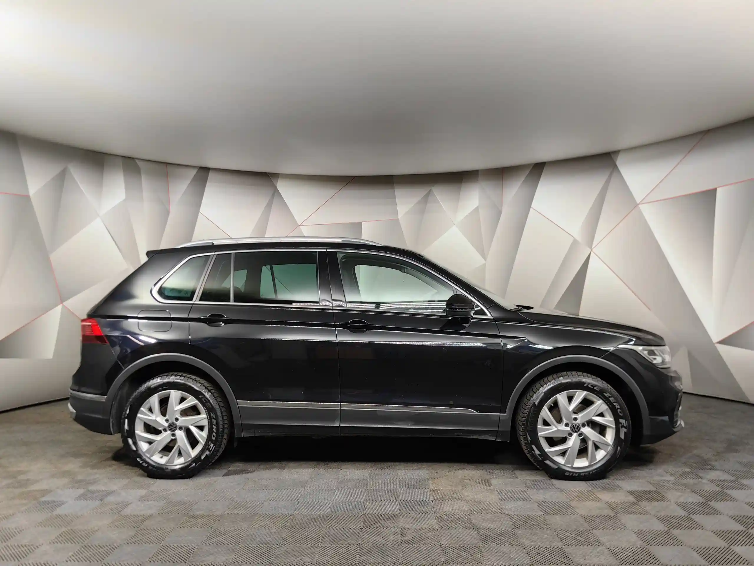Volkswagen Tiguan 2021