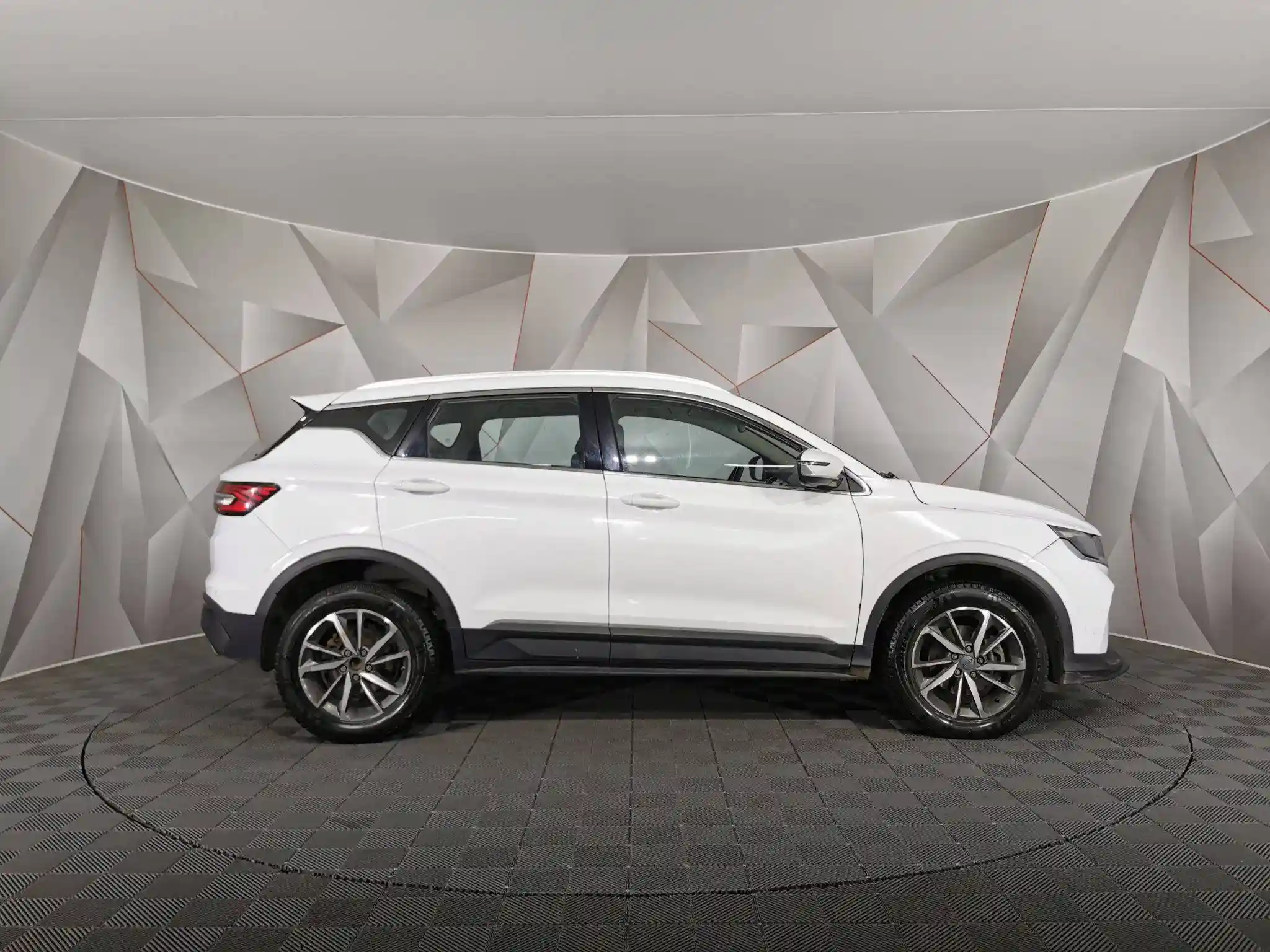 Geely Coolray 2022