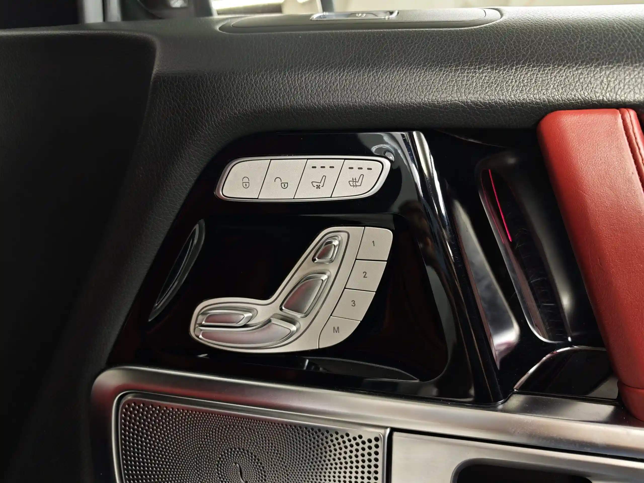 Mercedes-Benz G-Класс 2020