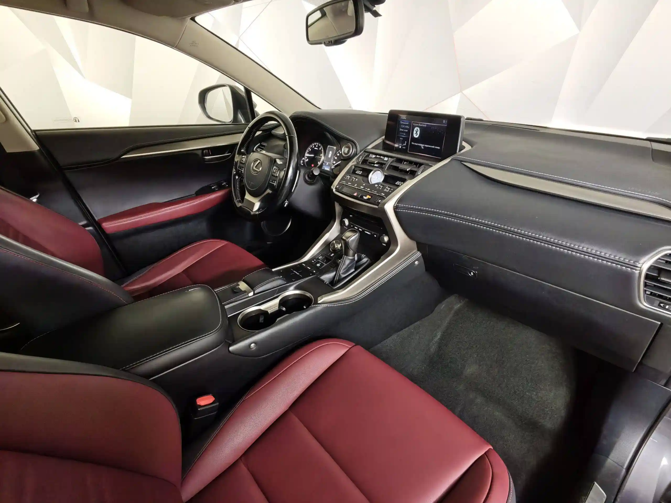 Lexus NX 2021
