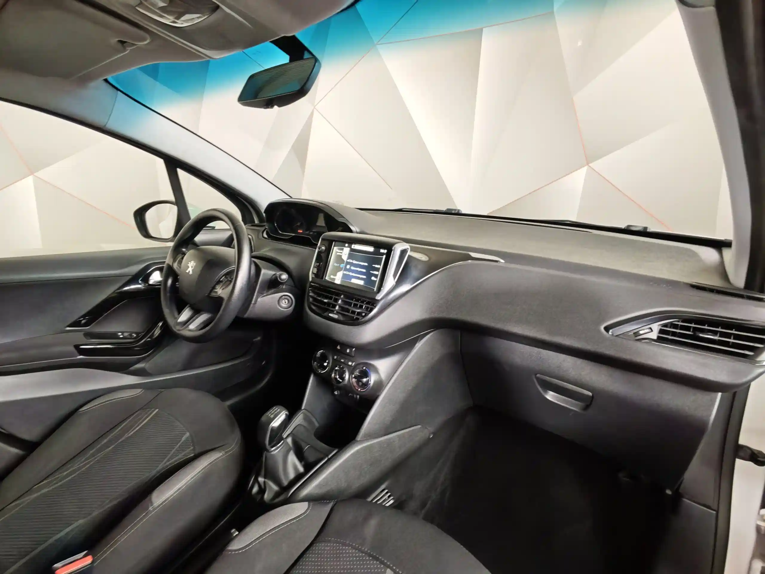 Peugeot 208 2013