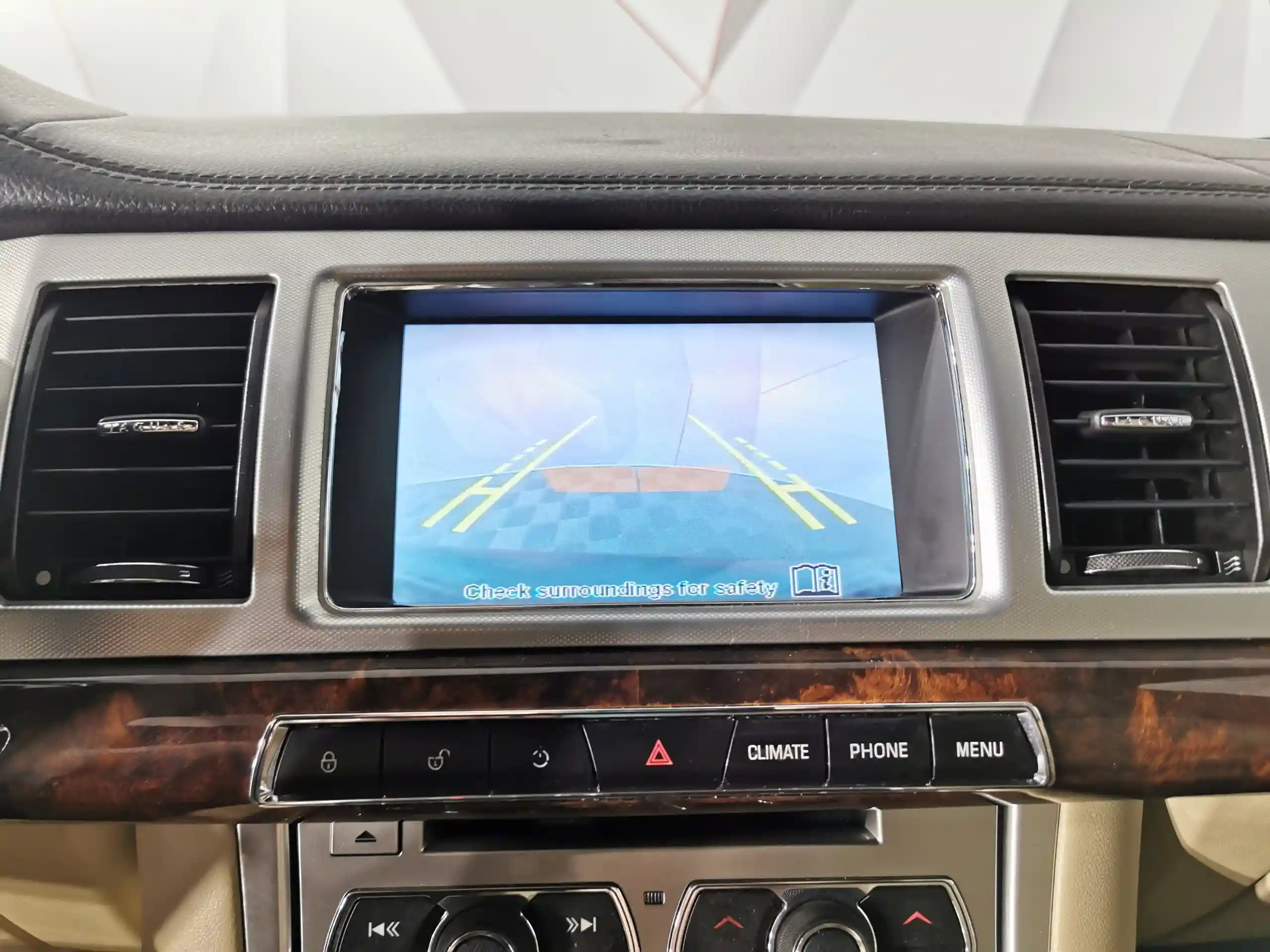 Jaguar XF 2013