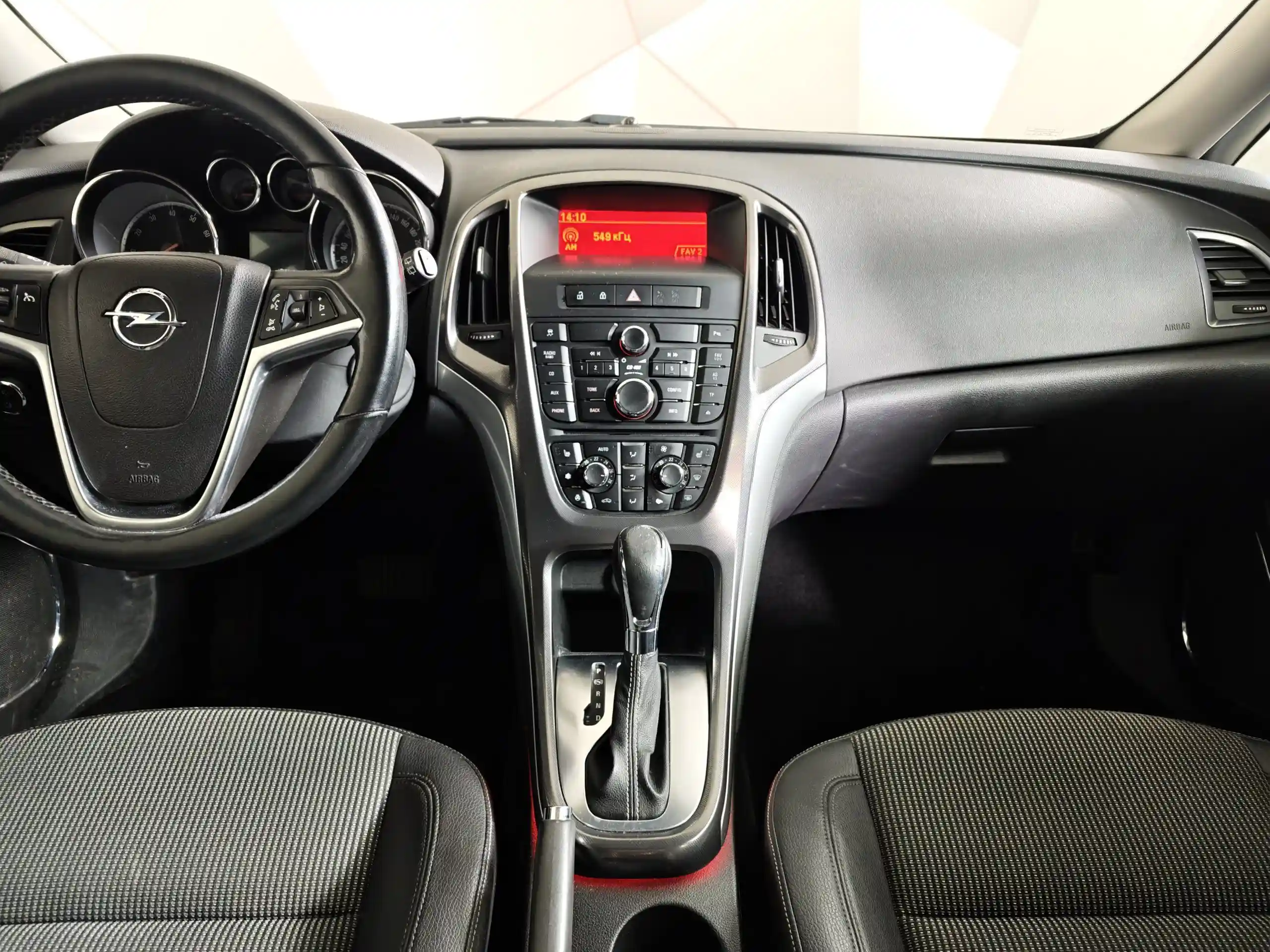 Opel Astra 2011