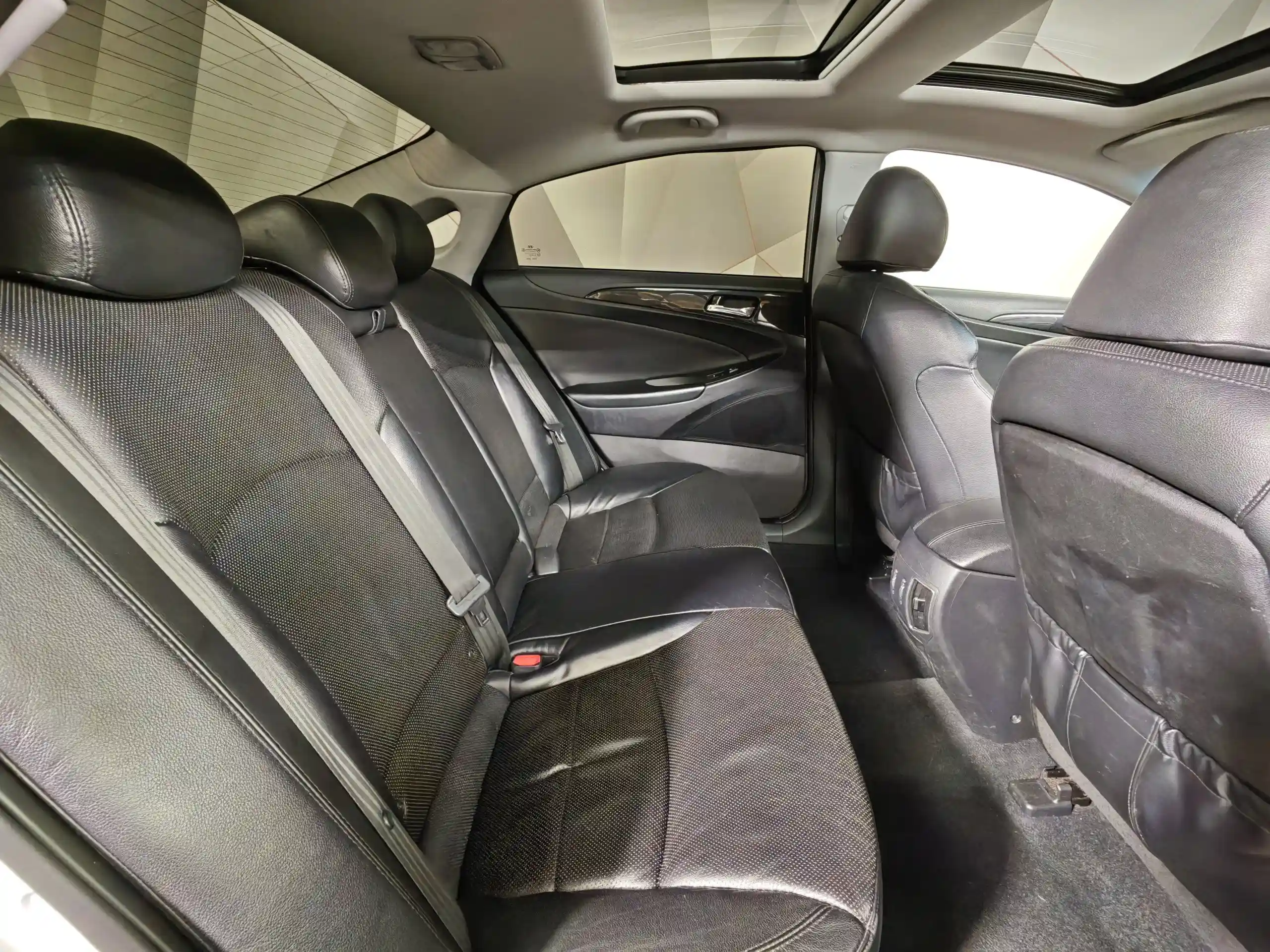 Hyundai Sonata 2011