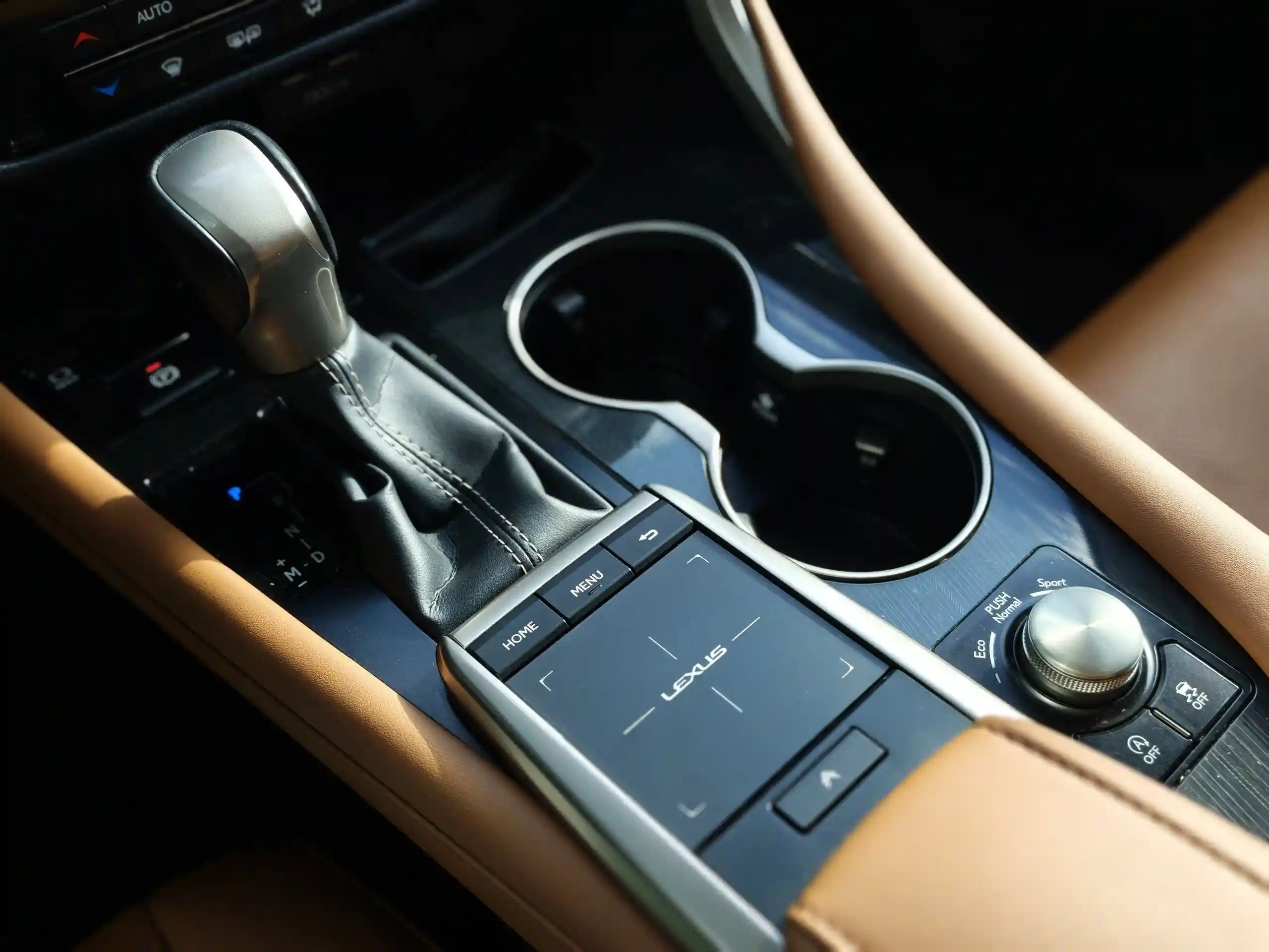 Lexus RX 2022