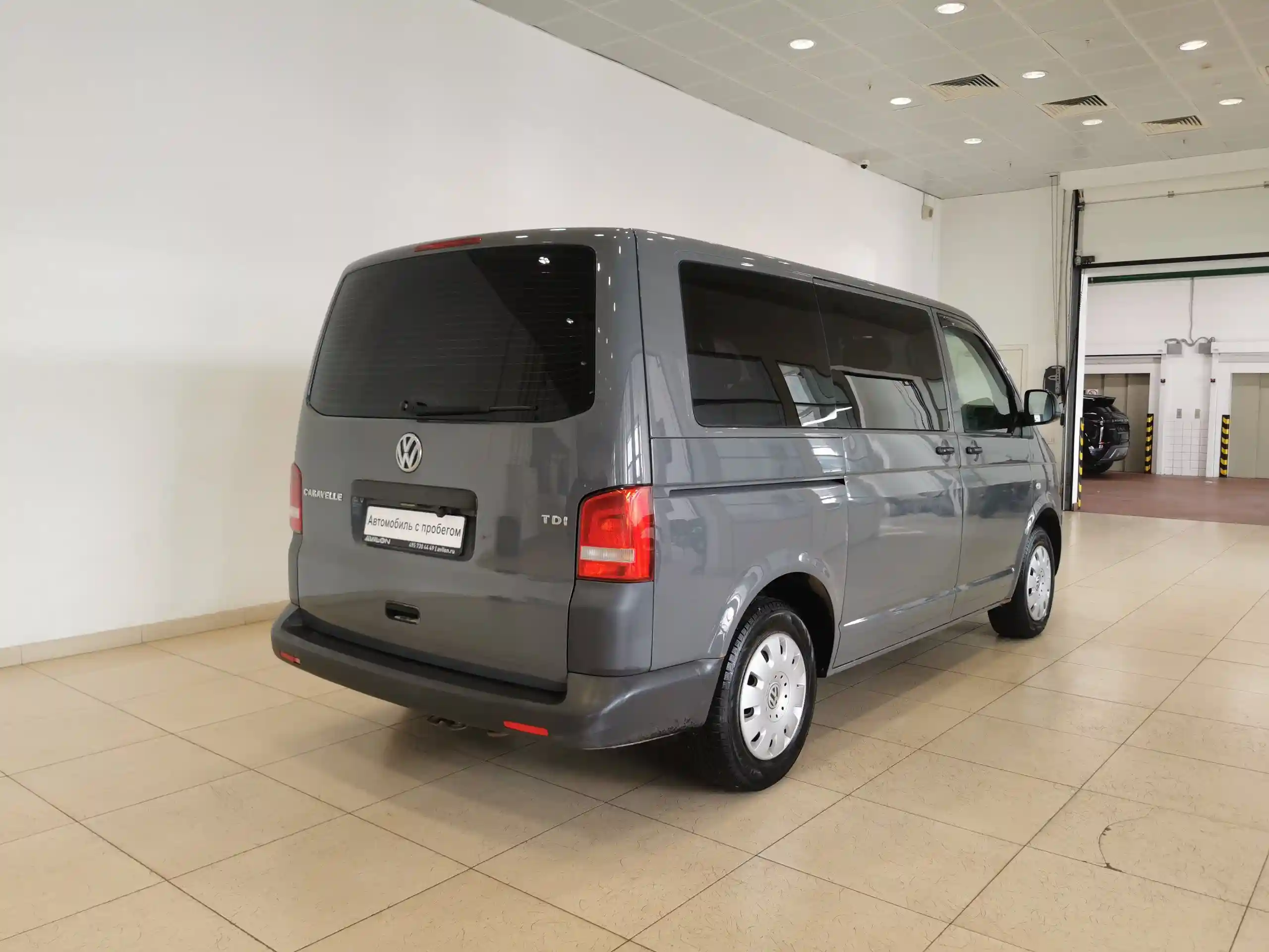 Volkswagen Caravelle 2011