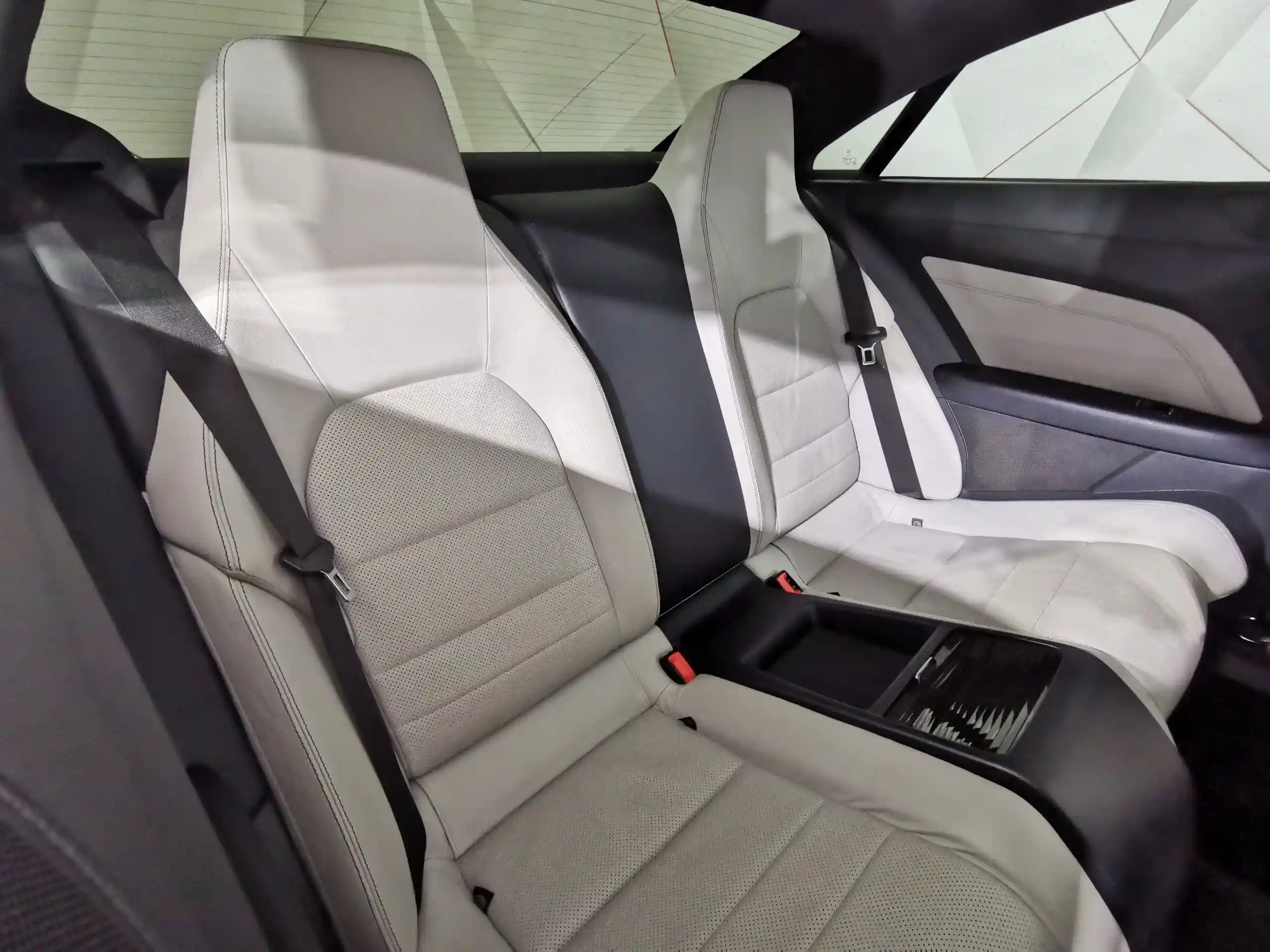 Mercedes-Benz E-Класс 2013