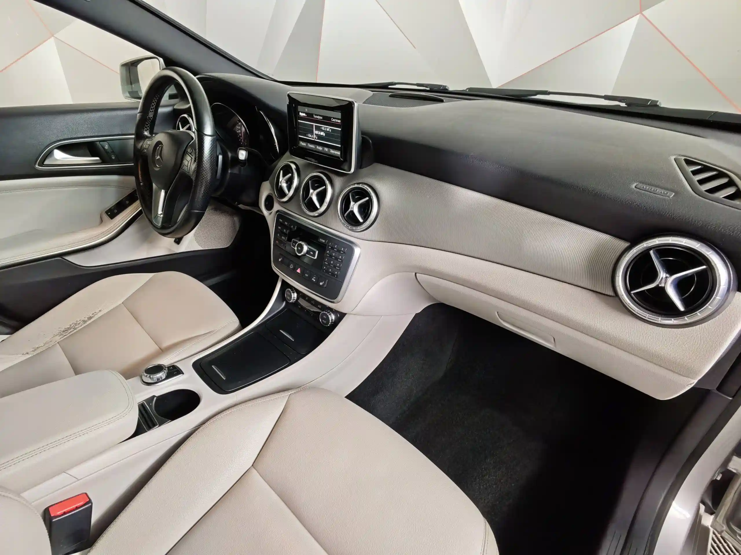 Mercedes-Benz CLA 2014
