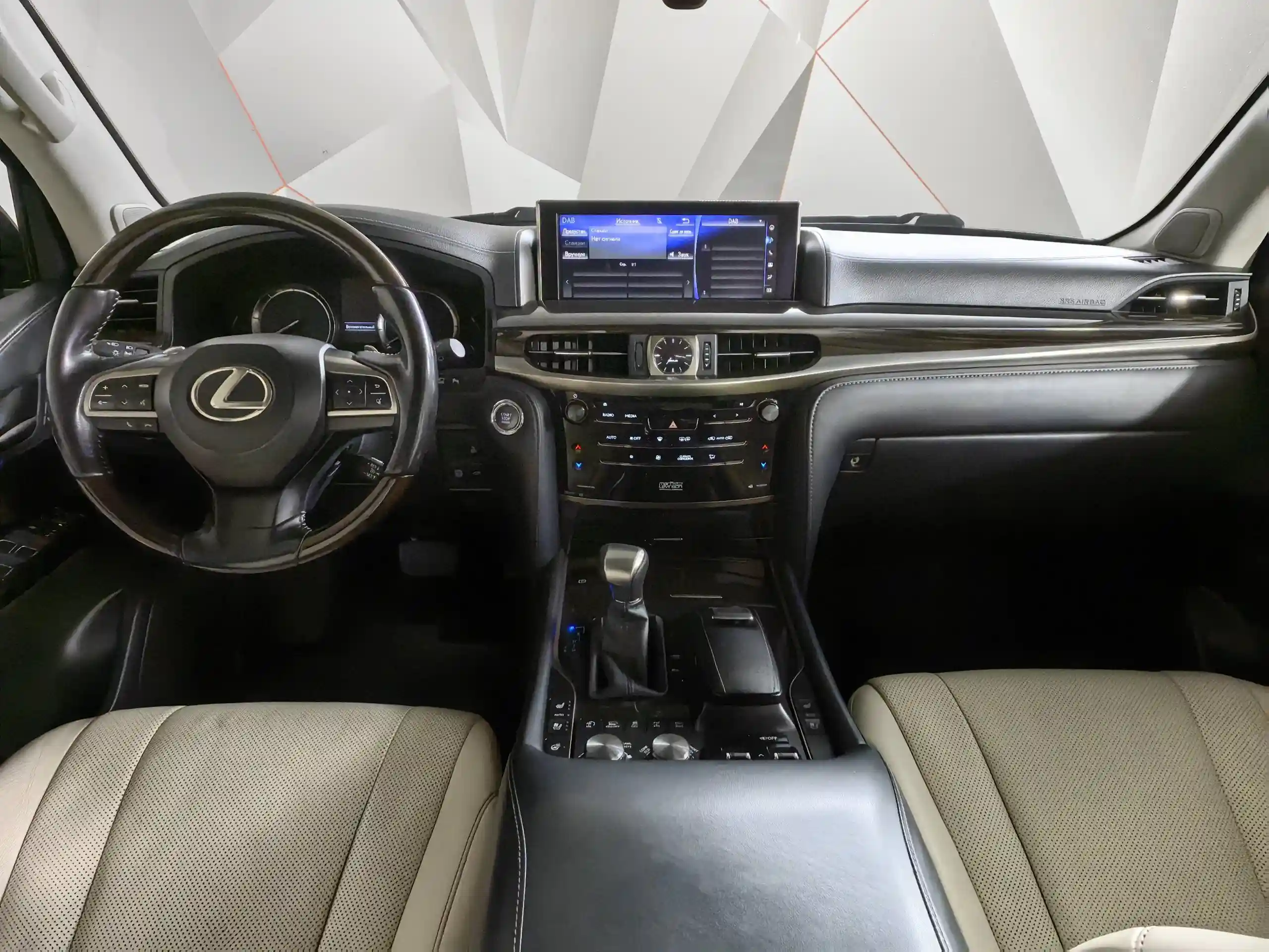 Lexus LX 2016