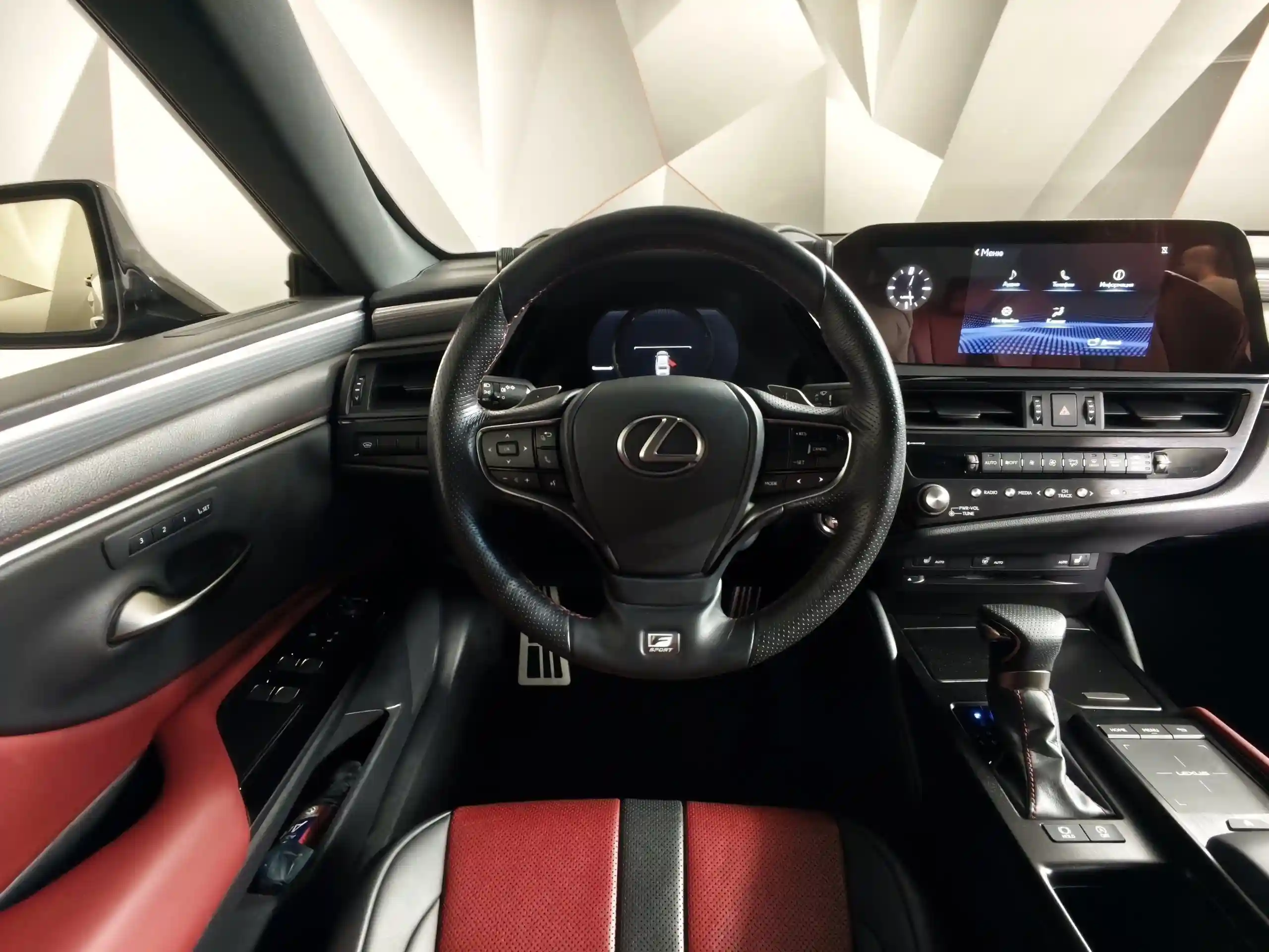 Lexus ES 2022