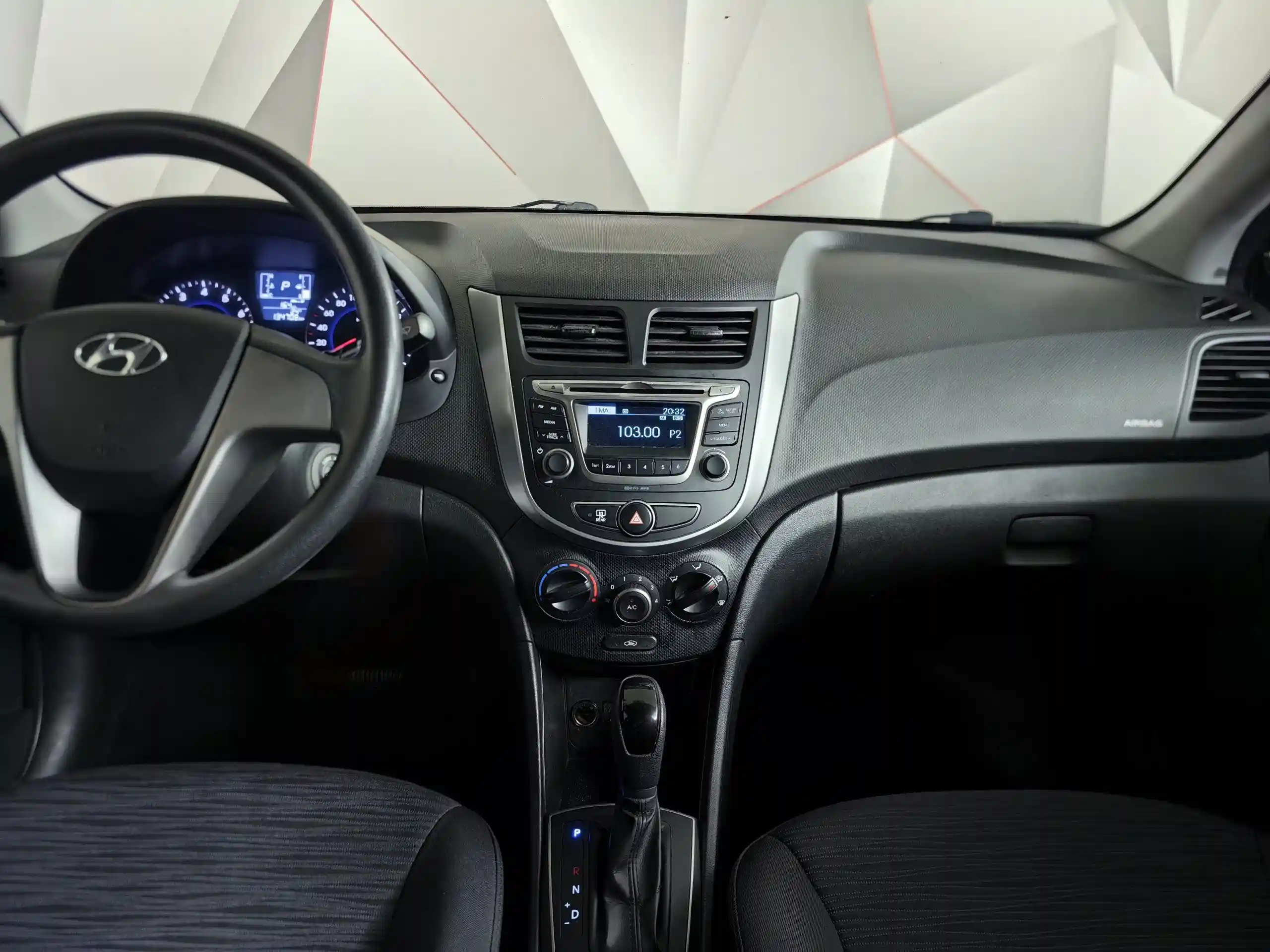 Hyundai Solaris 2016