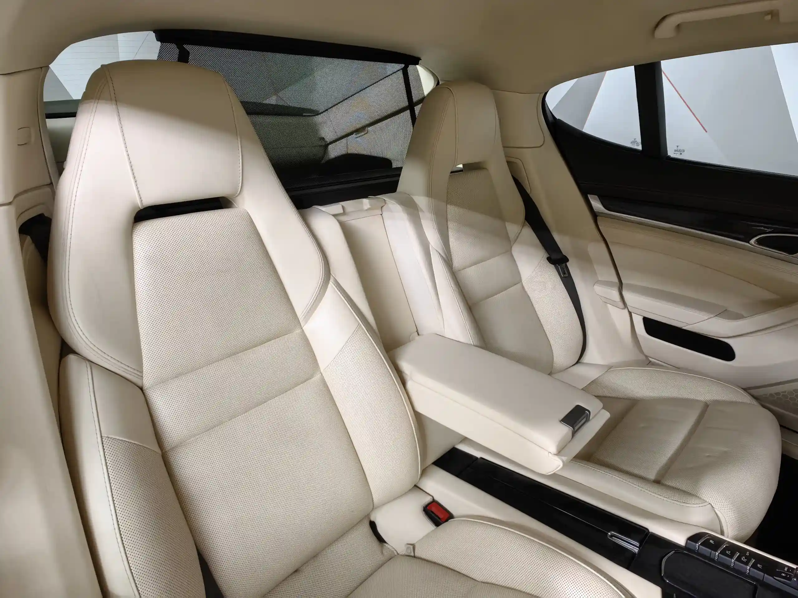 Porsche Panamera 2013