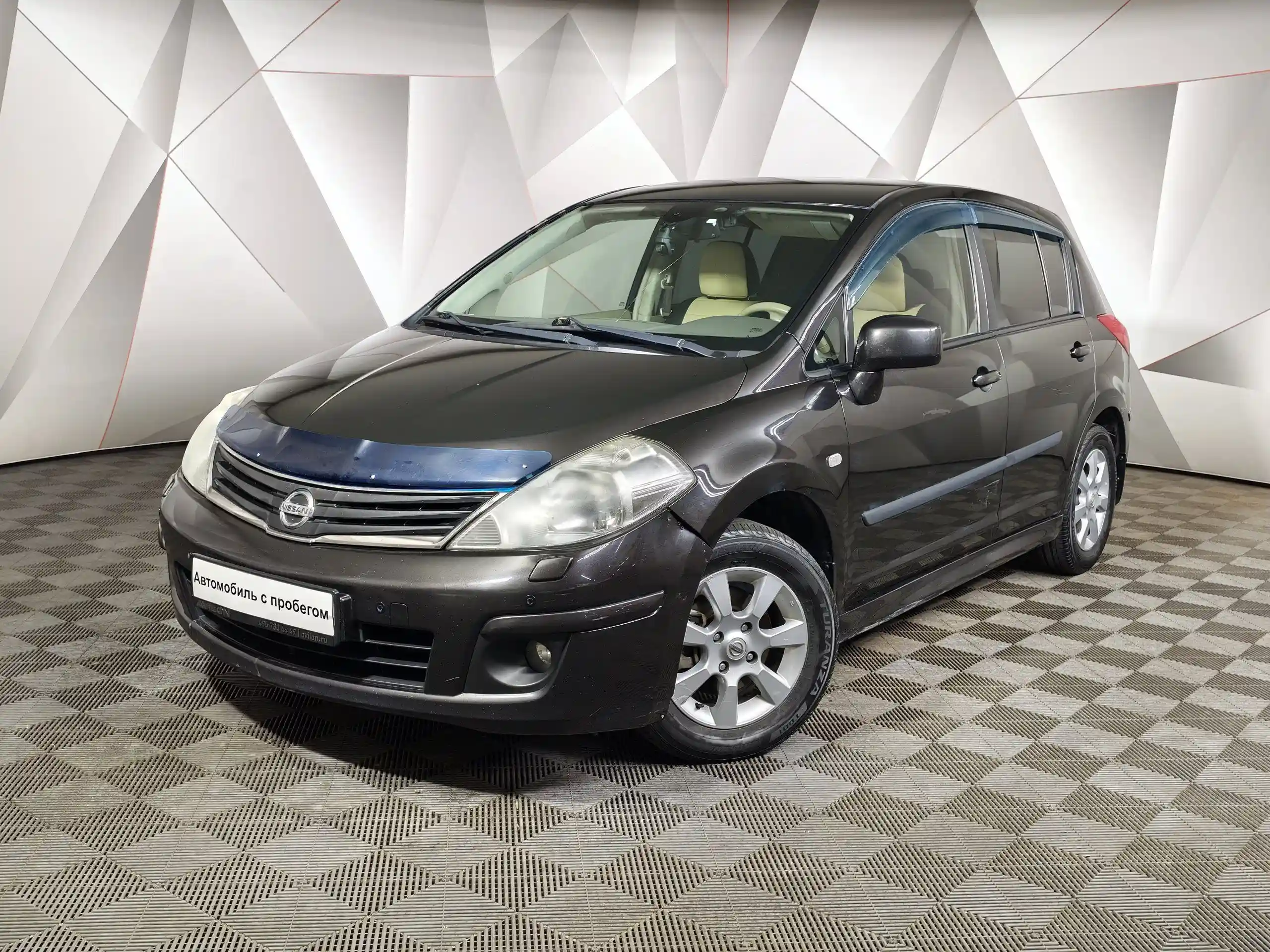 Nissan Tiida 2012