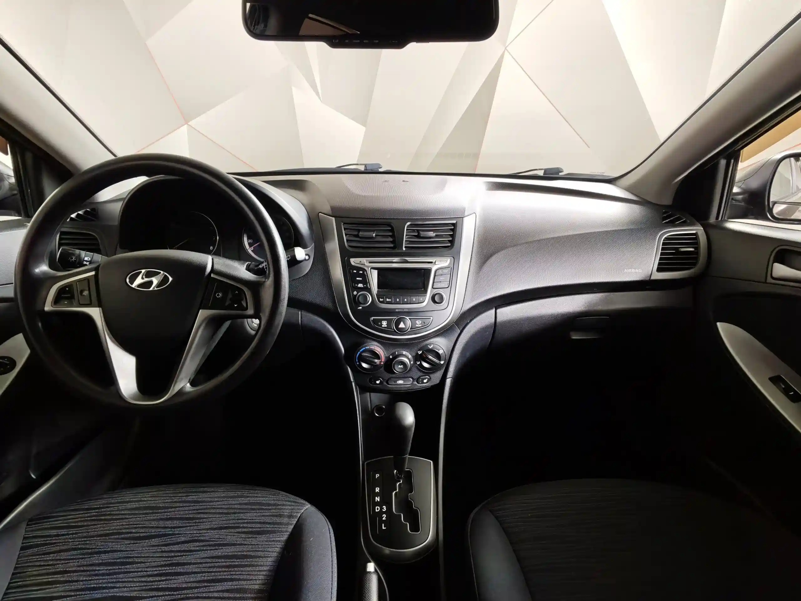 Hyundai Solaris 2014