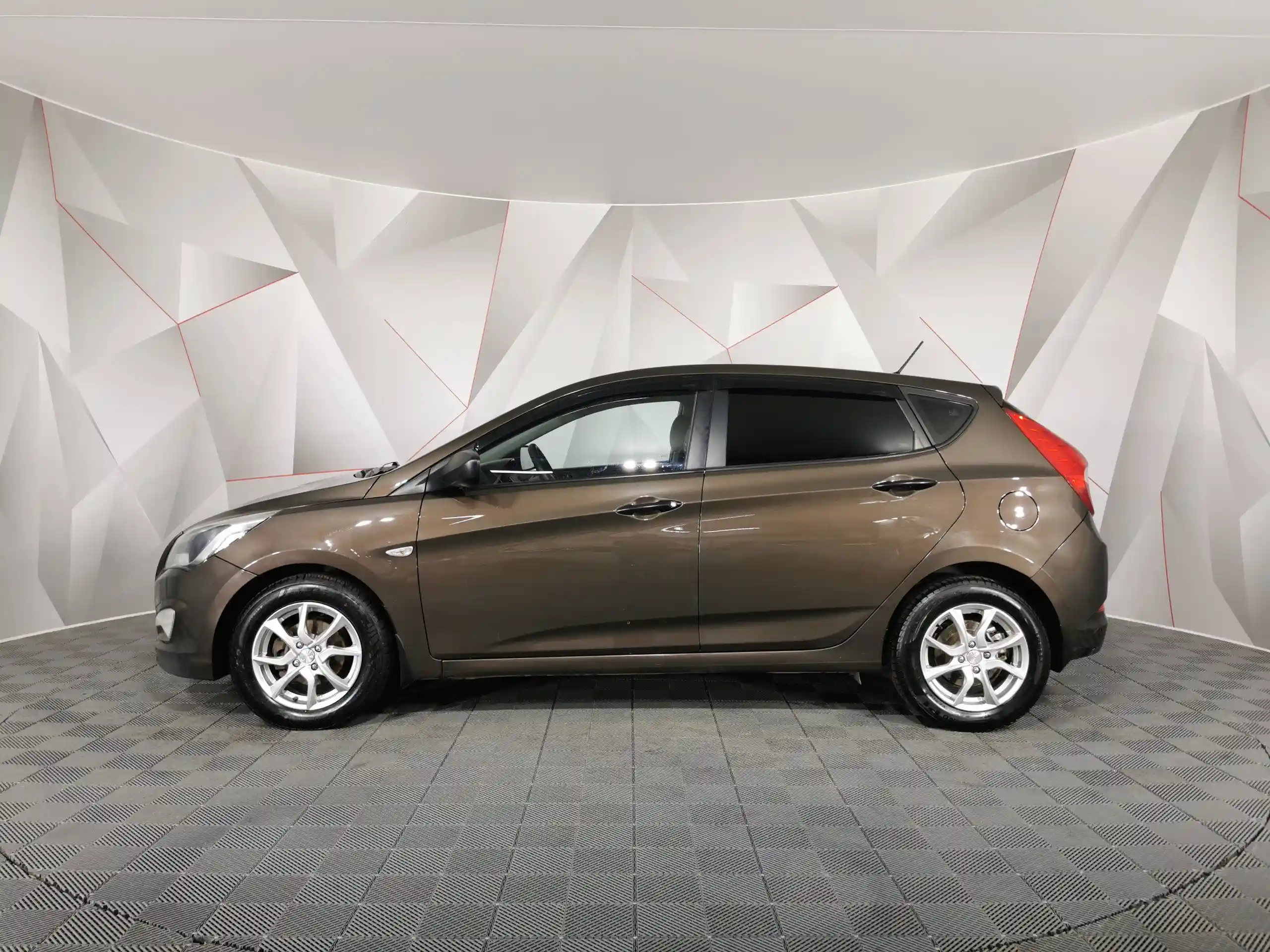 Hyundai Solaris 2015