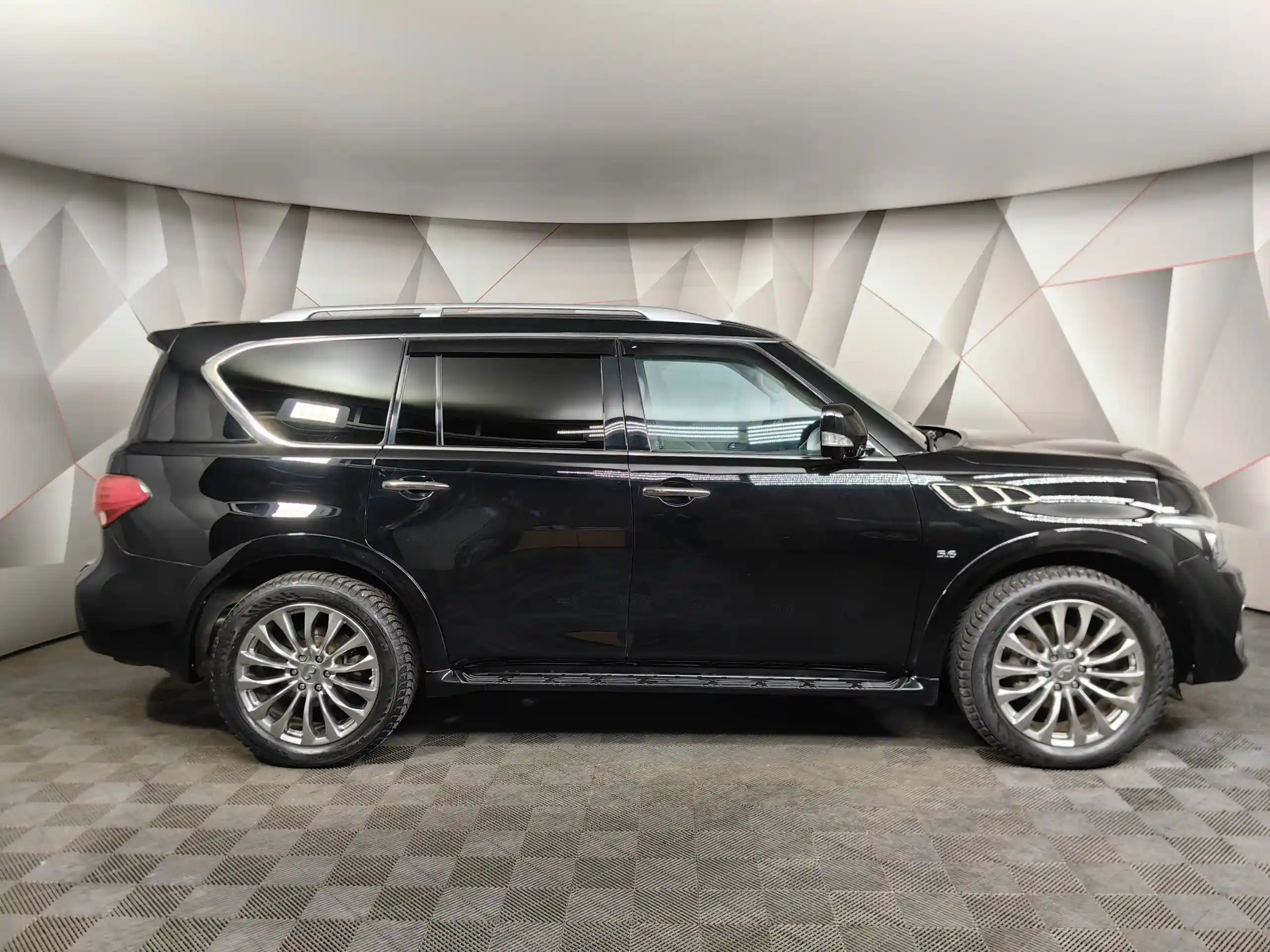 Infiniti QX80 2017