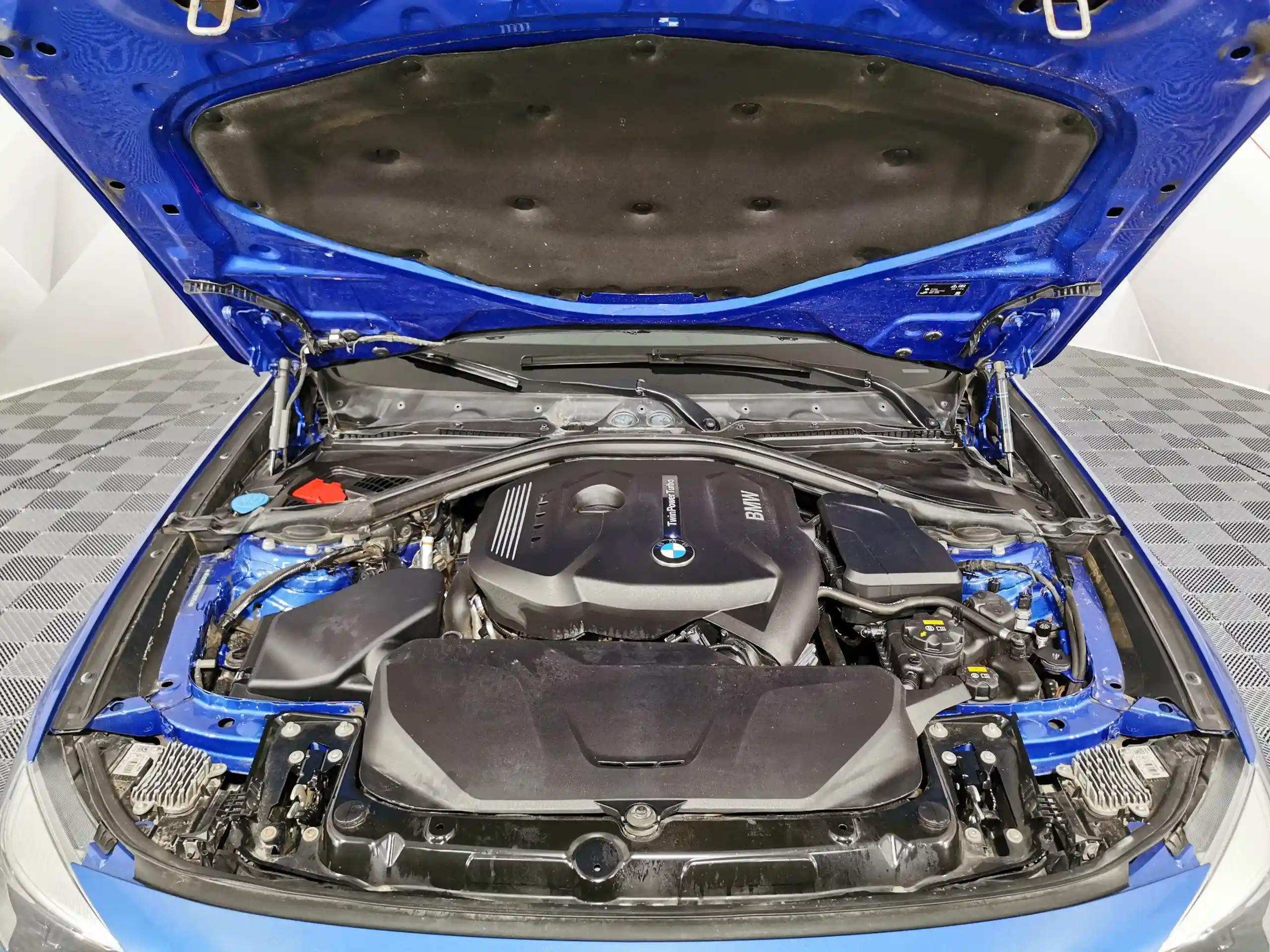 BMW 3 серия 2019