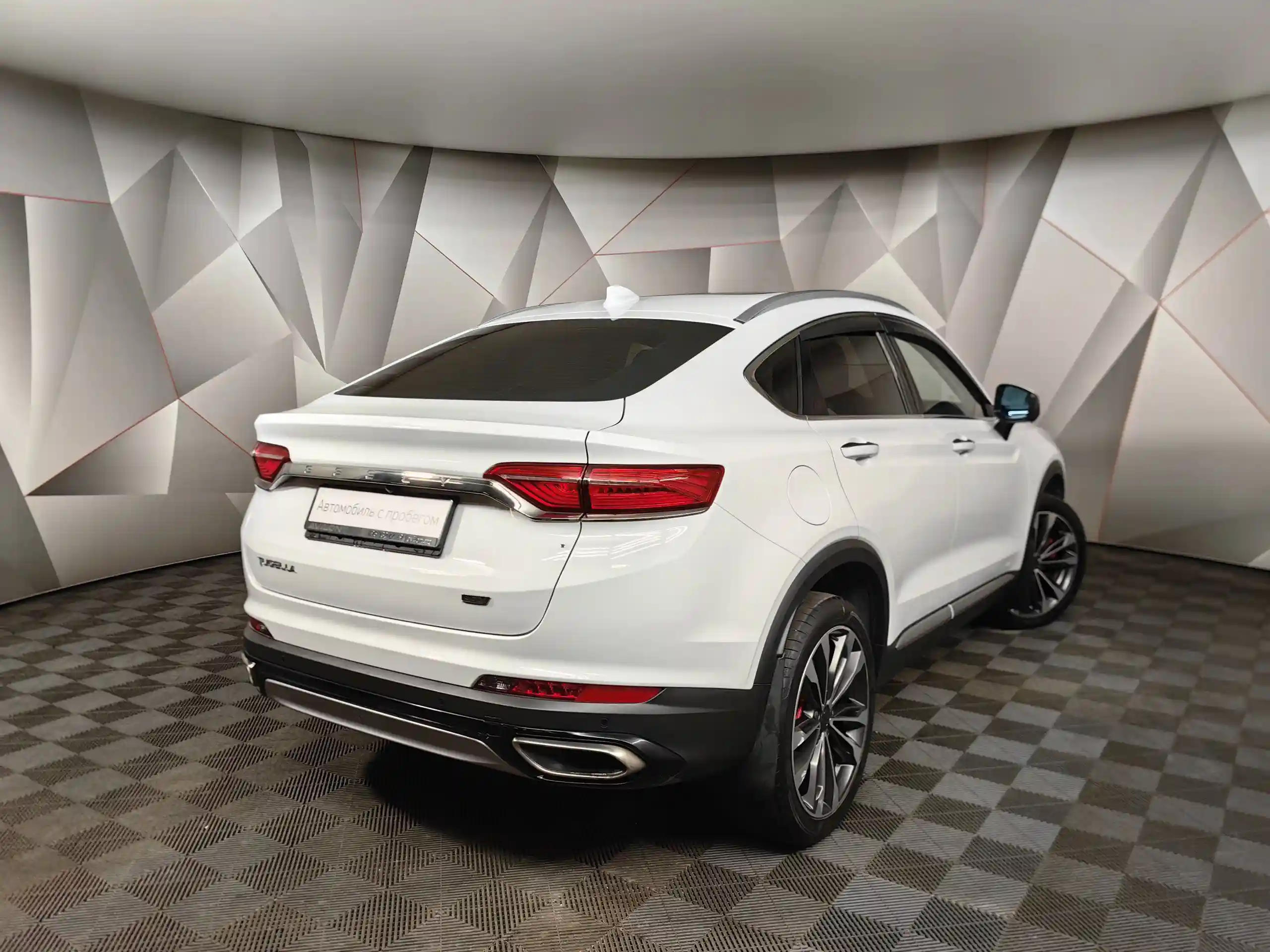 Geely Tugella 2022
