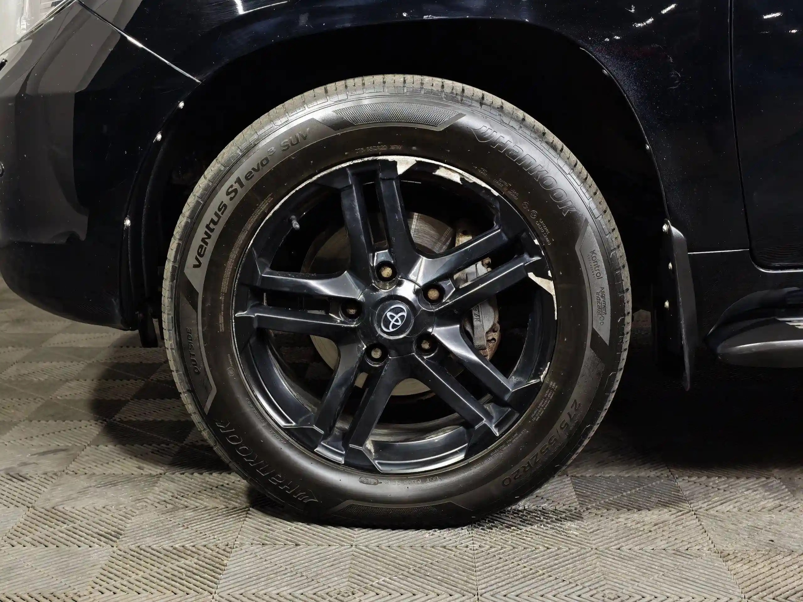 Toyota Land Cruiser 2010