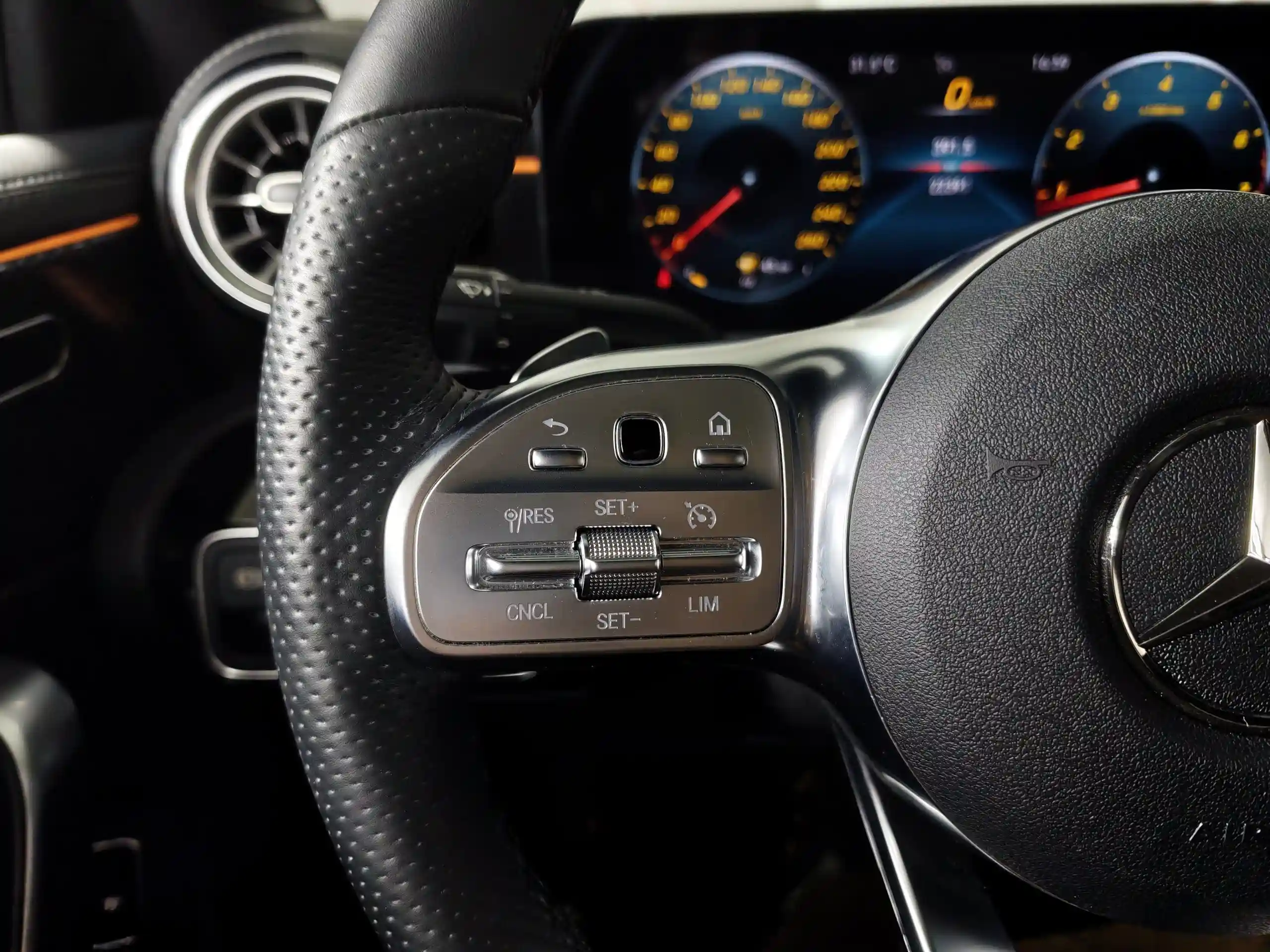 Mercedes-Benz A-Класс 2022