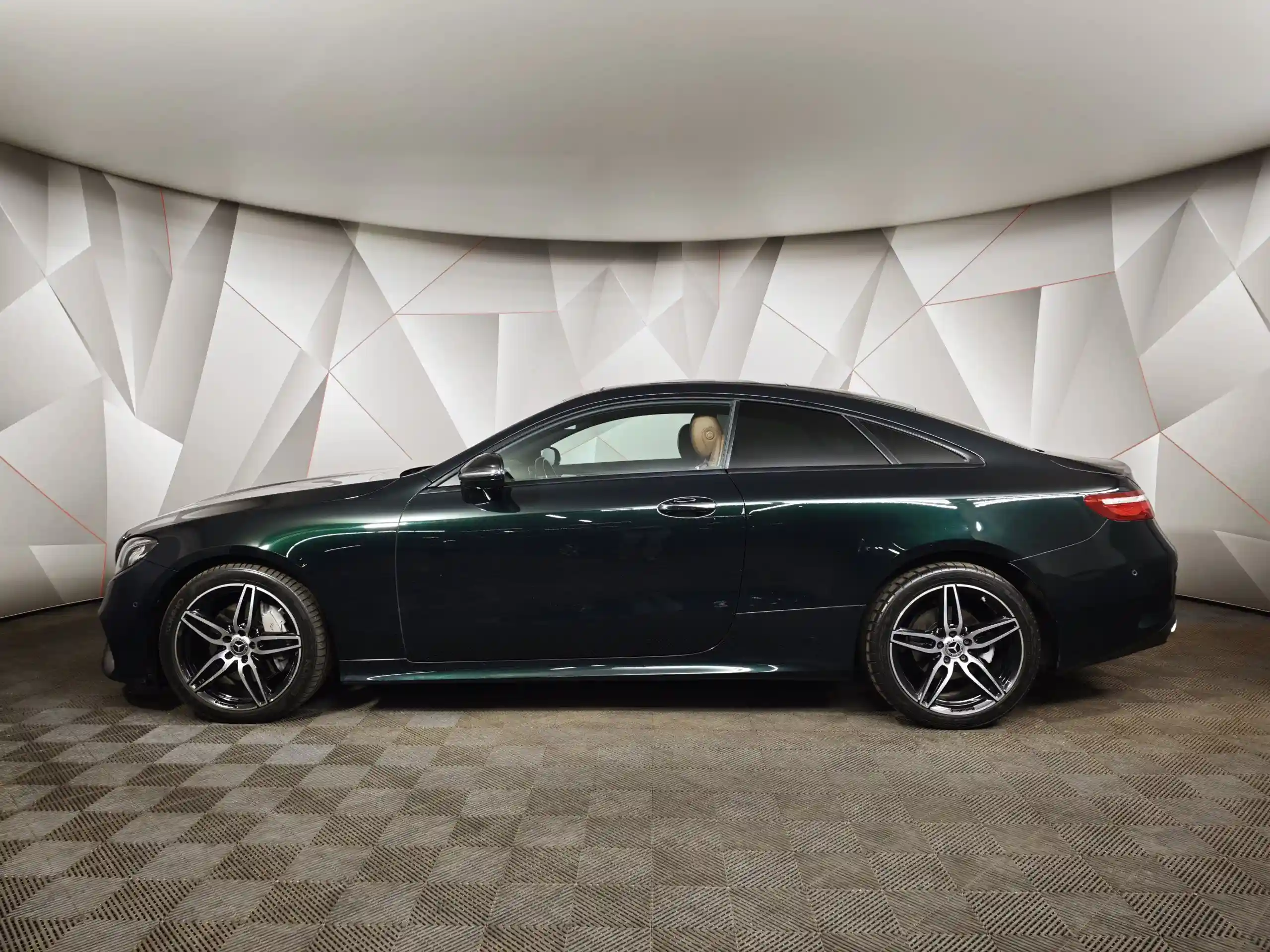 Mercedes-Benz E-Класс 2018
