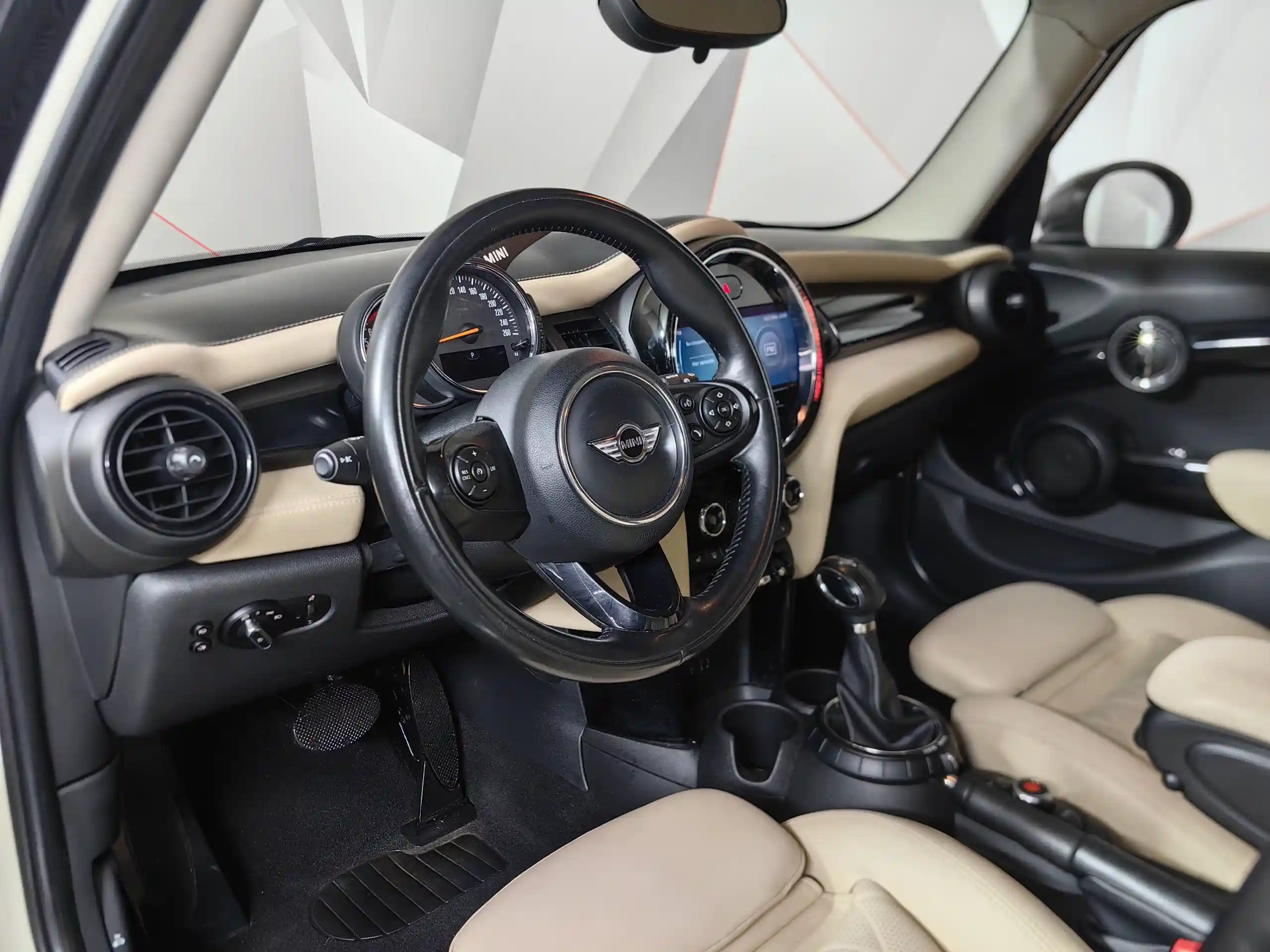 Mini 5 дверей 2017