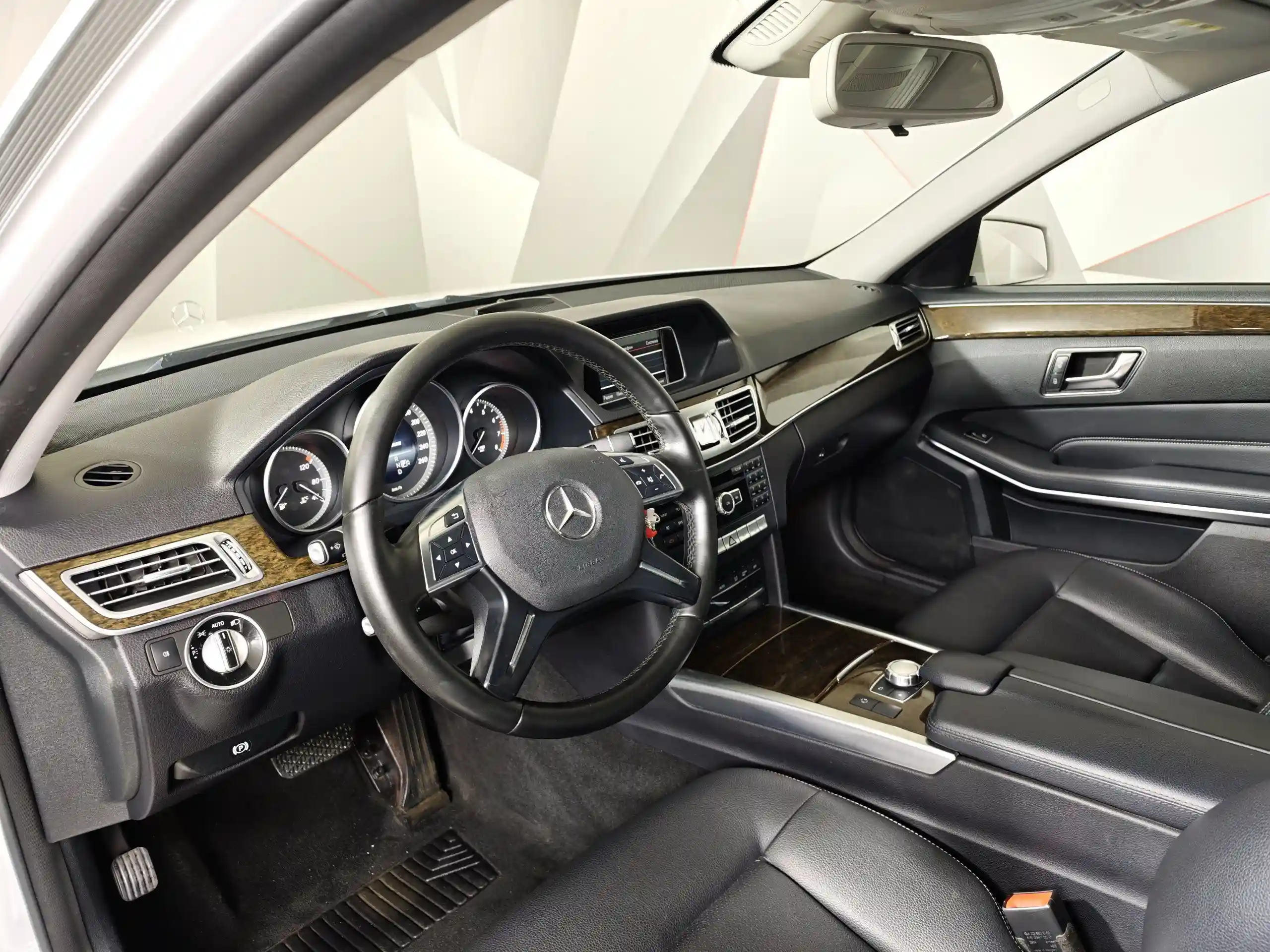 Mercedes-Benz E-Класс 2014