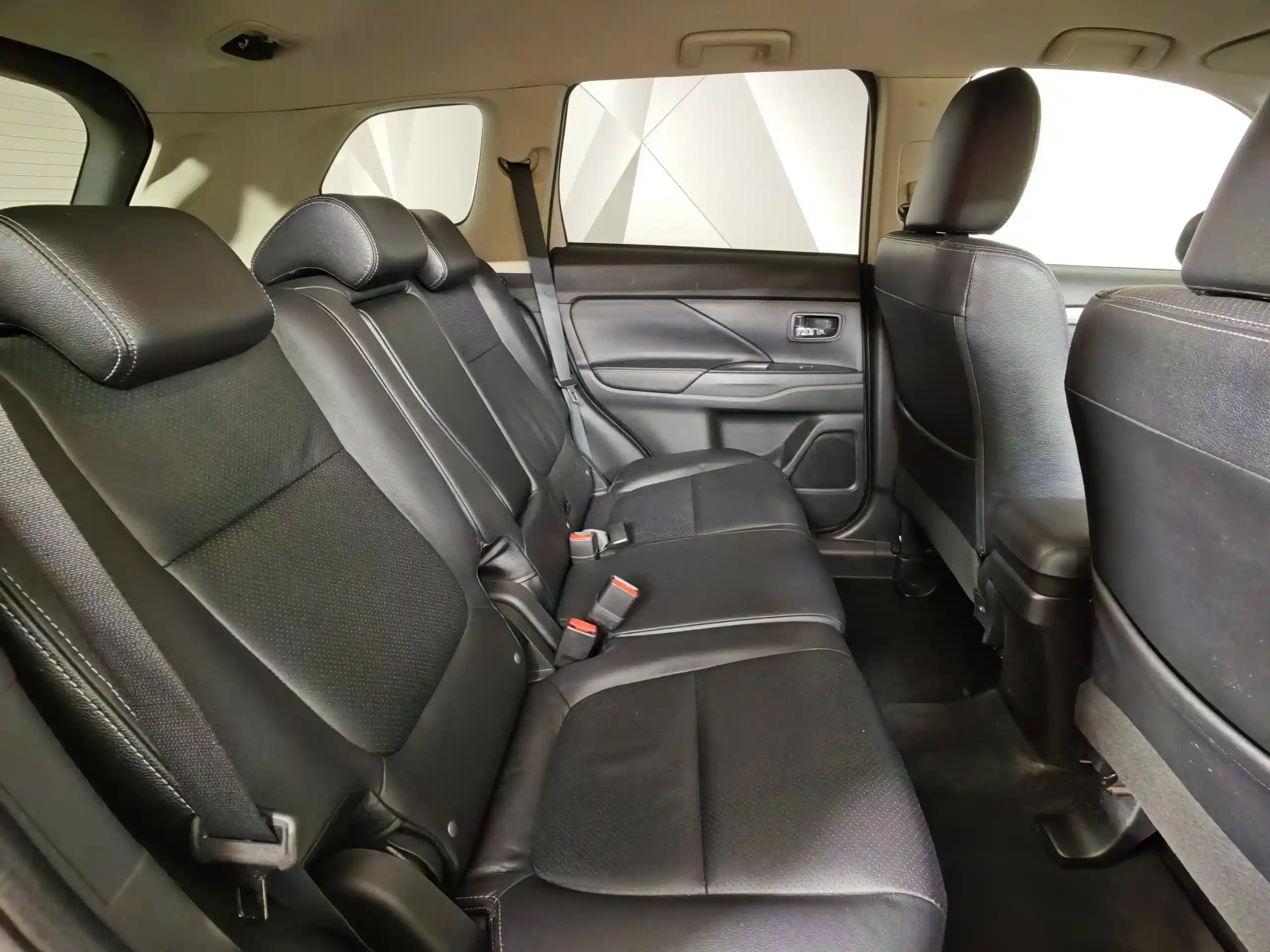 Mitsubishi Outlander 2015
