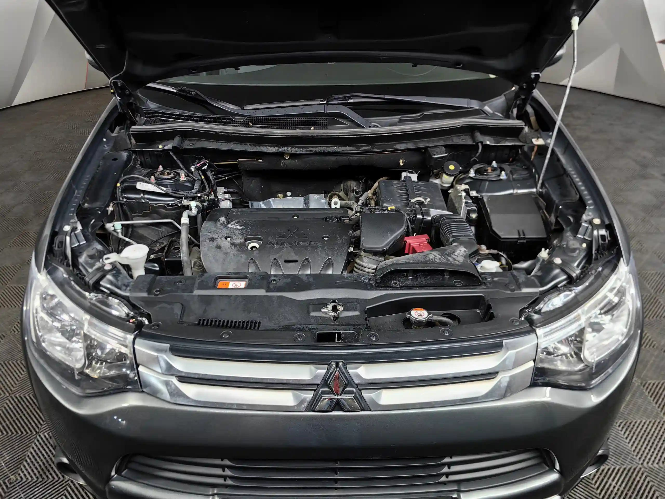 Mitsubishi Outlander 2014