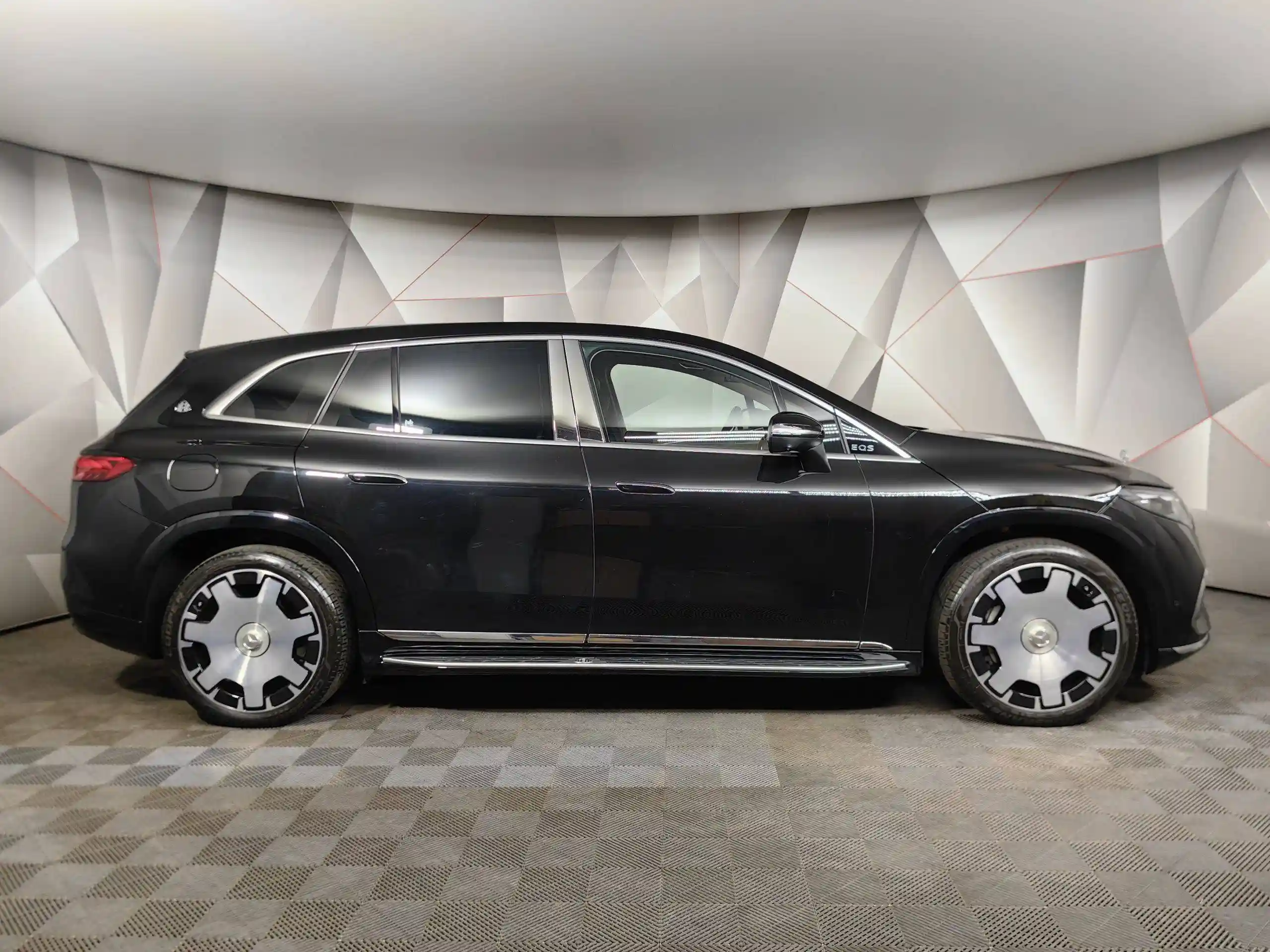 Mercedes-Benz Maybach EQS SUV 2024