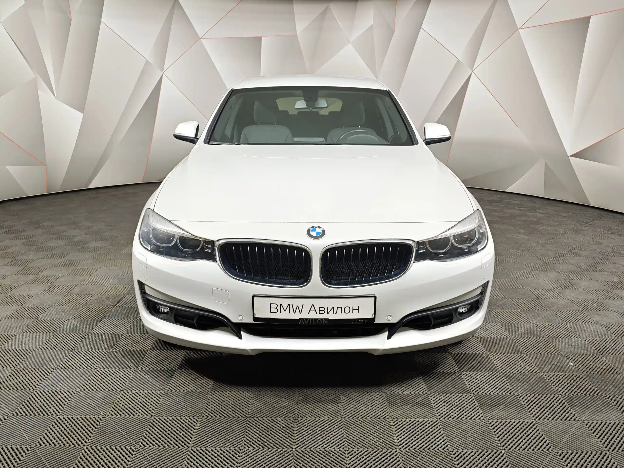 BMW 3 серия 2019