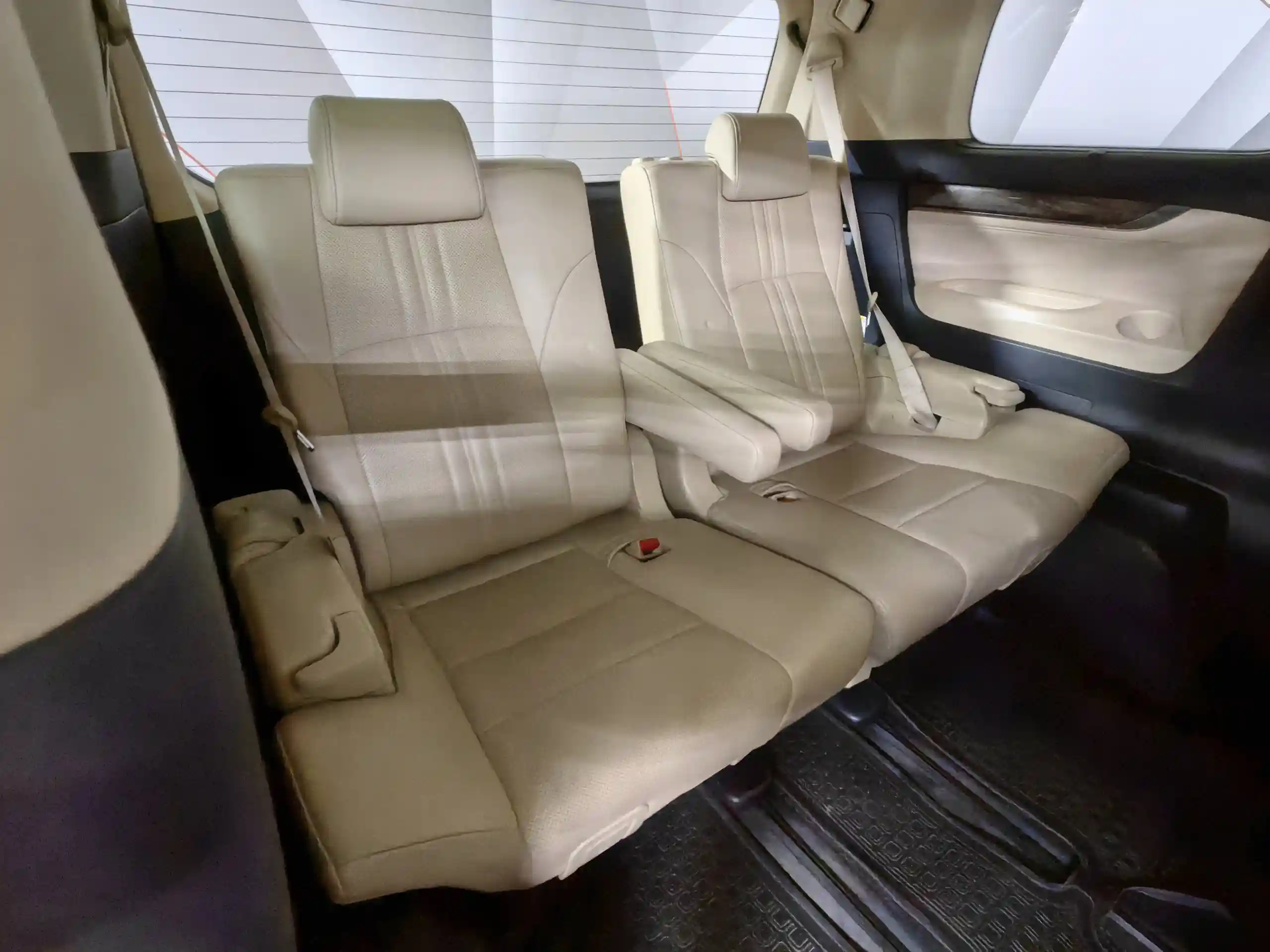 Toyota Alphard 2019