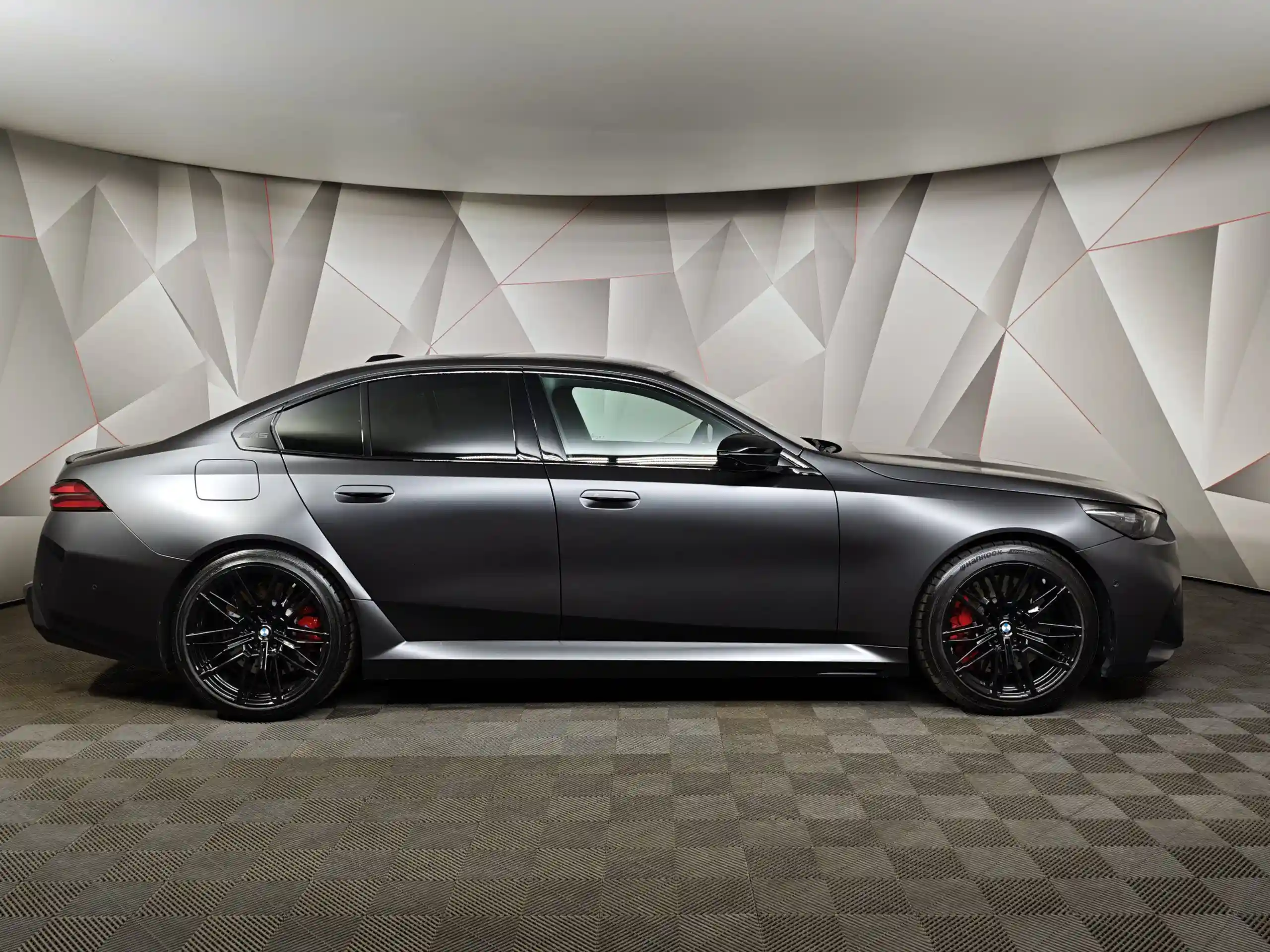 BMW M5 2024