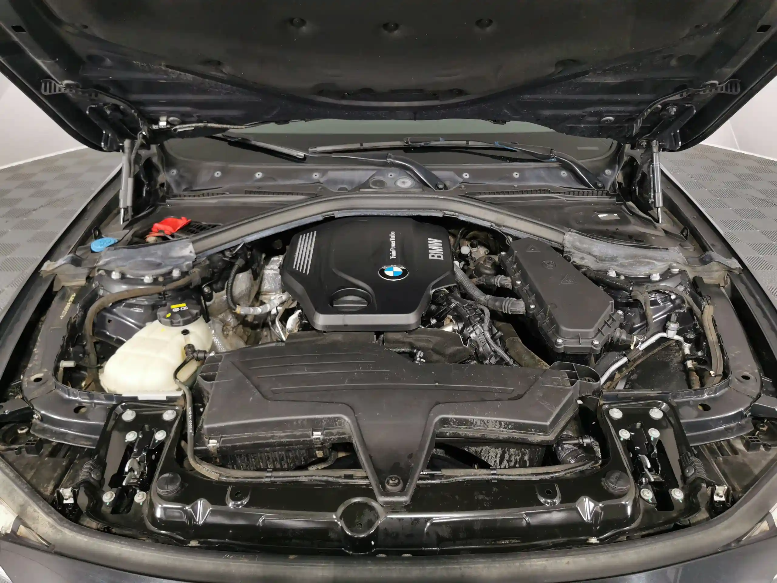 BMW 3 серия 2018