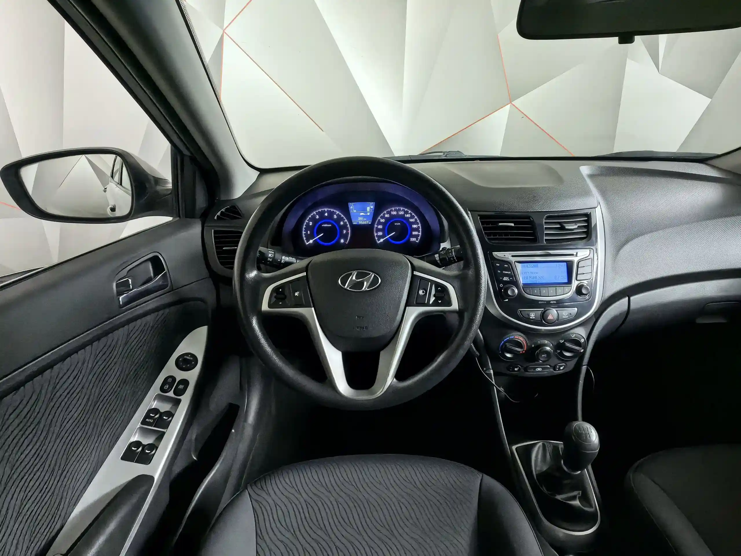 Hyundai Solaris 2013