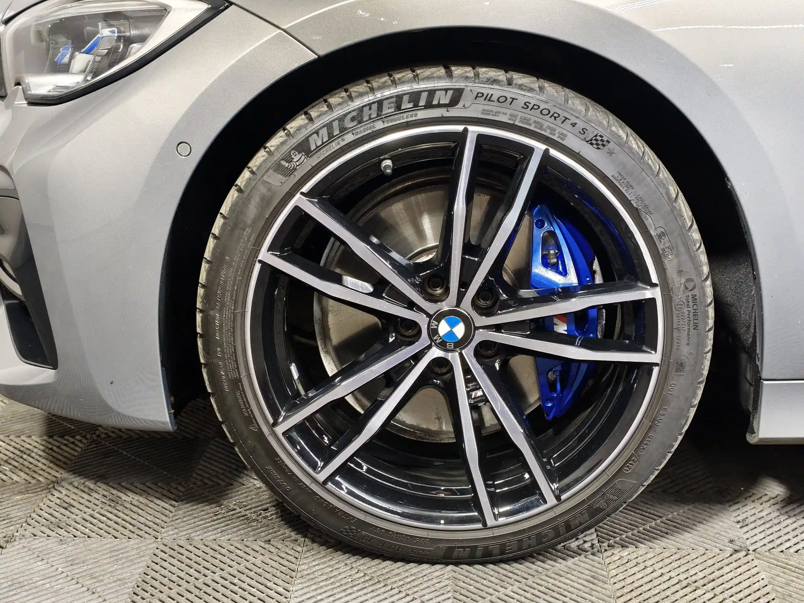 BMW 3 серия 2021