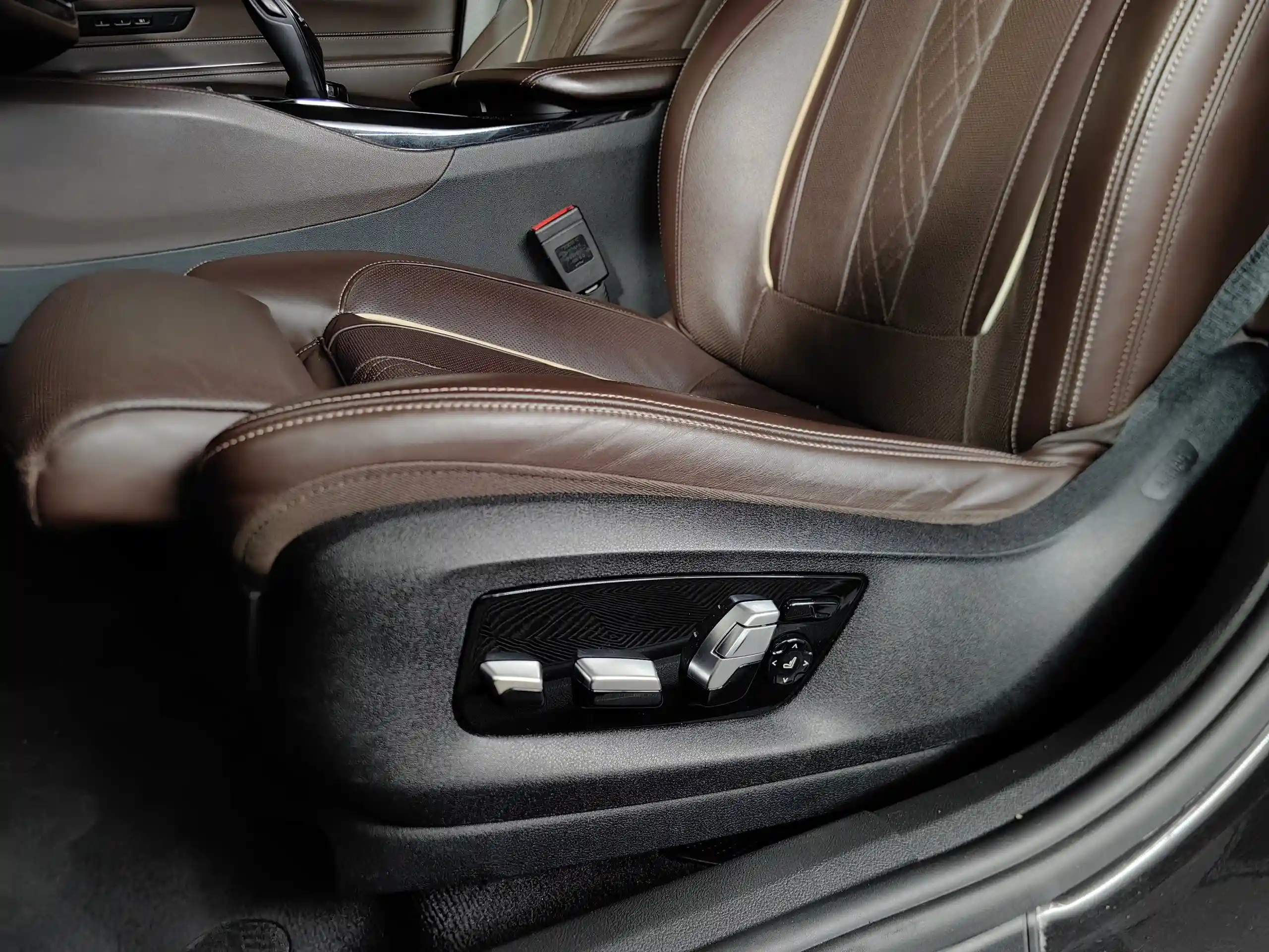 BMW 6 серия 2021