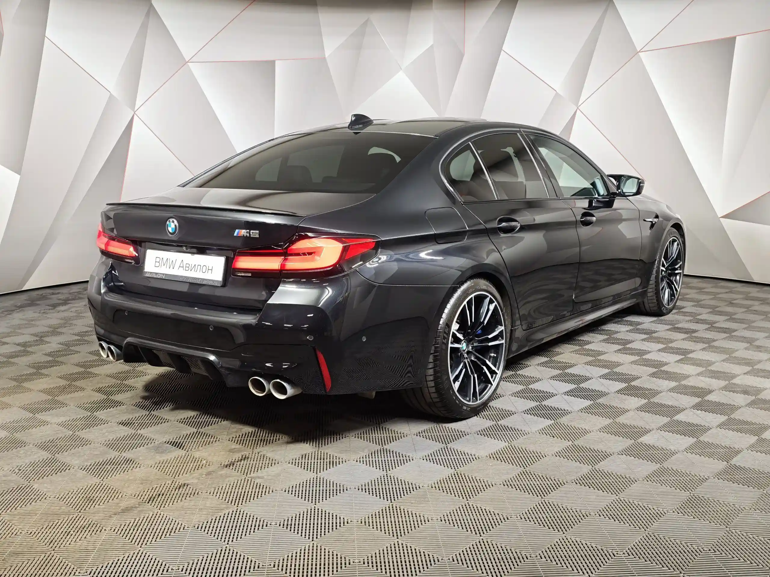 BMW M5 2022