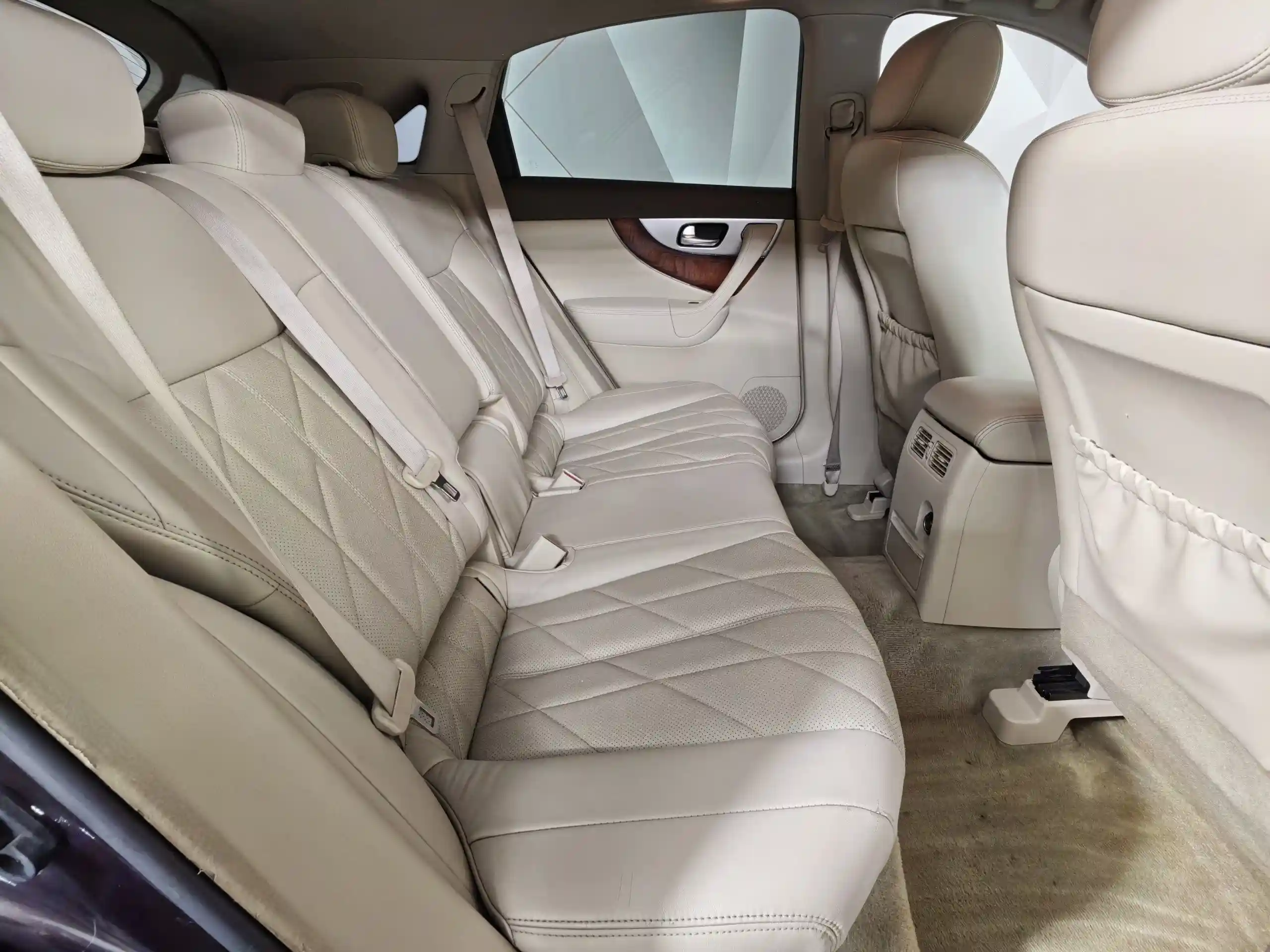 Infiniti FX-Series 2011